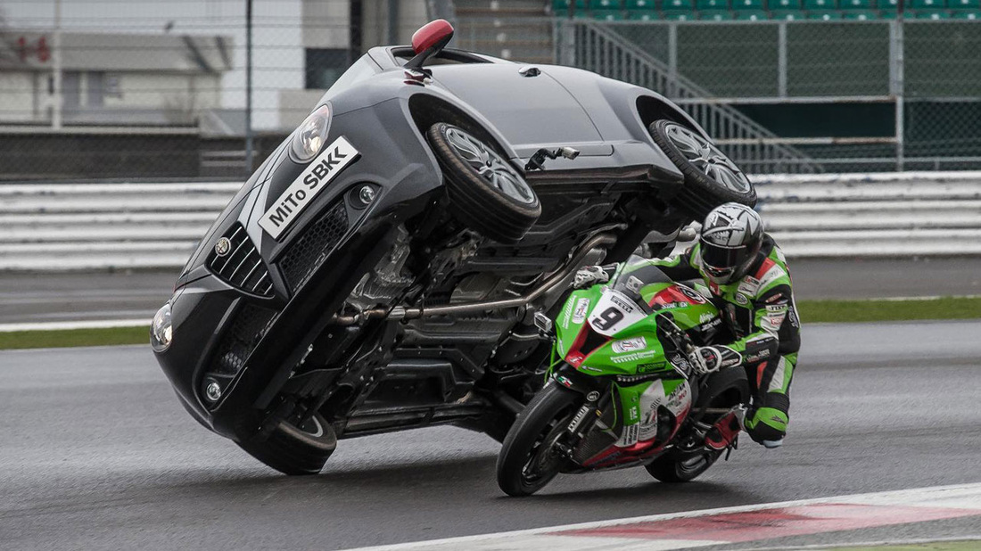 Quadrifoglio Verde Alfa Mito Tuning - HD Wallpaper 