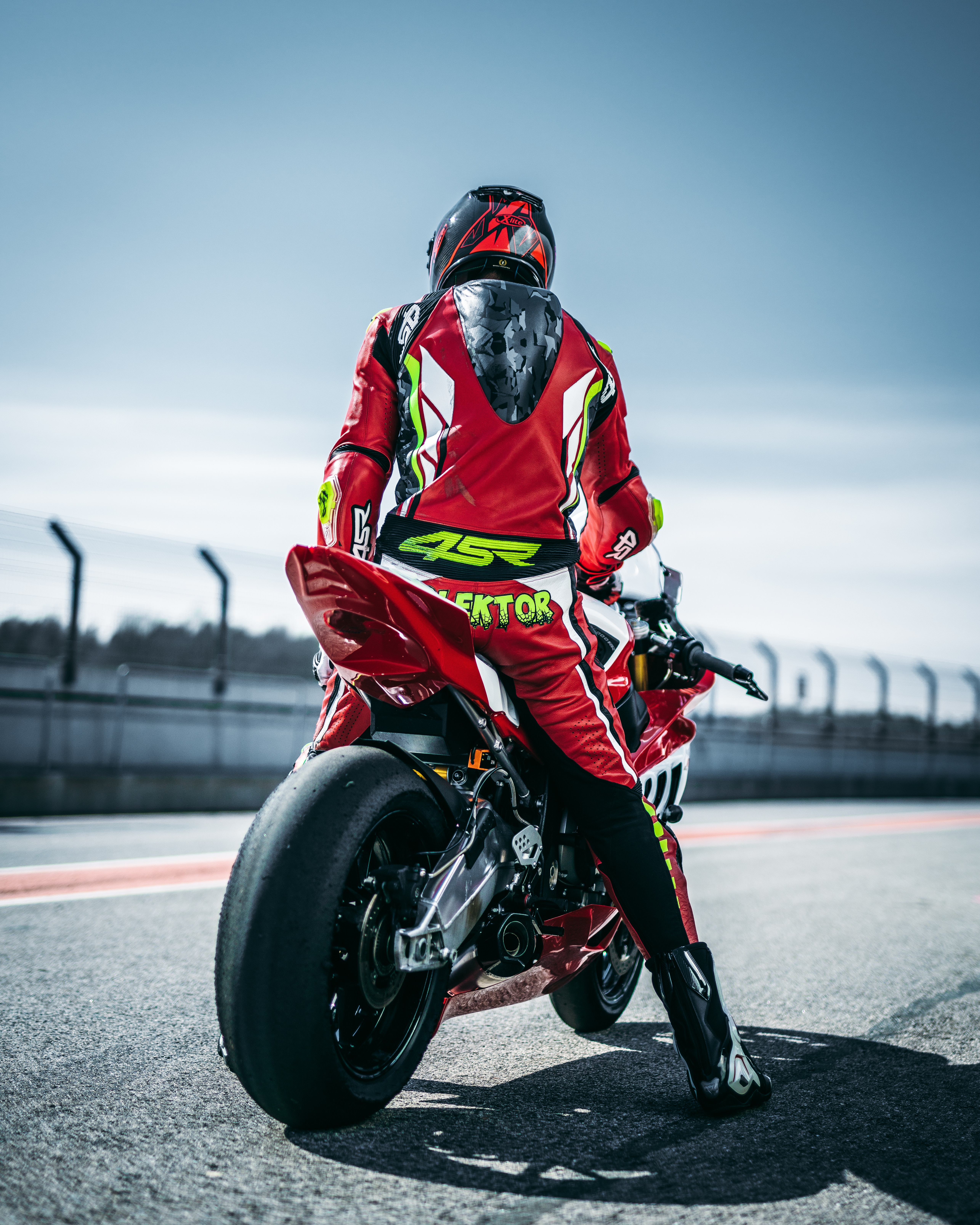 Wallpaper Motorcyclist, Motorcycle, Bike, Sports, Racing, - Iphone Wallpaper Hd Superbike - 5142x6427 Wallpaper Wallpaper Motorcyclist, Motorcycle, Bike, Sports, Racing, - Iphone Wallpaper Hd Superbike - 5142x6427 Wallpaper