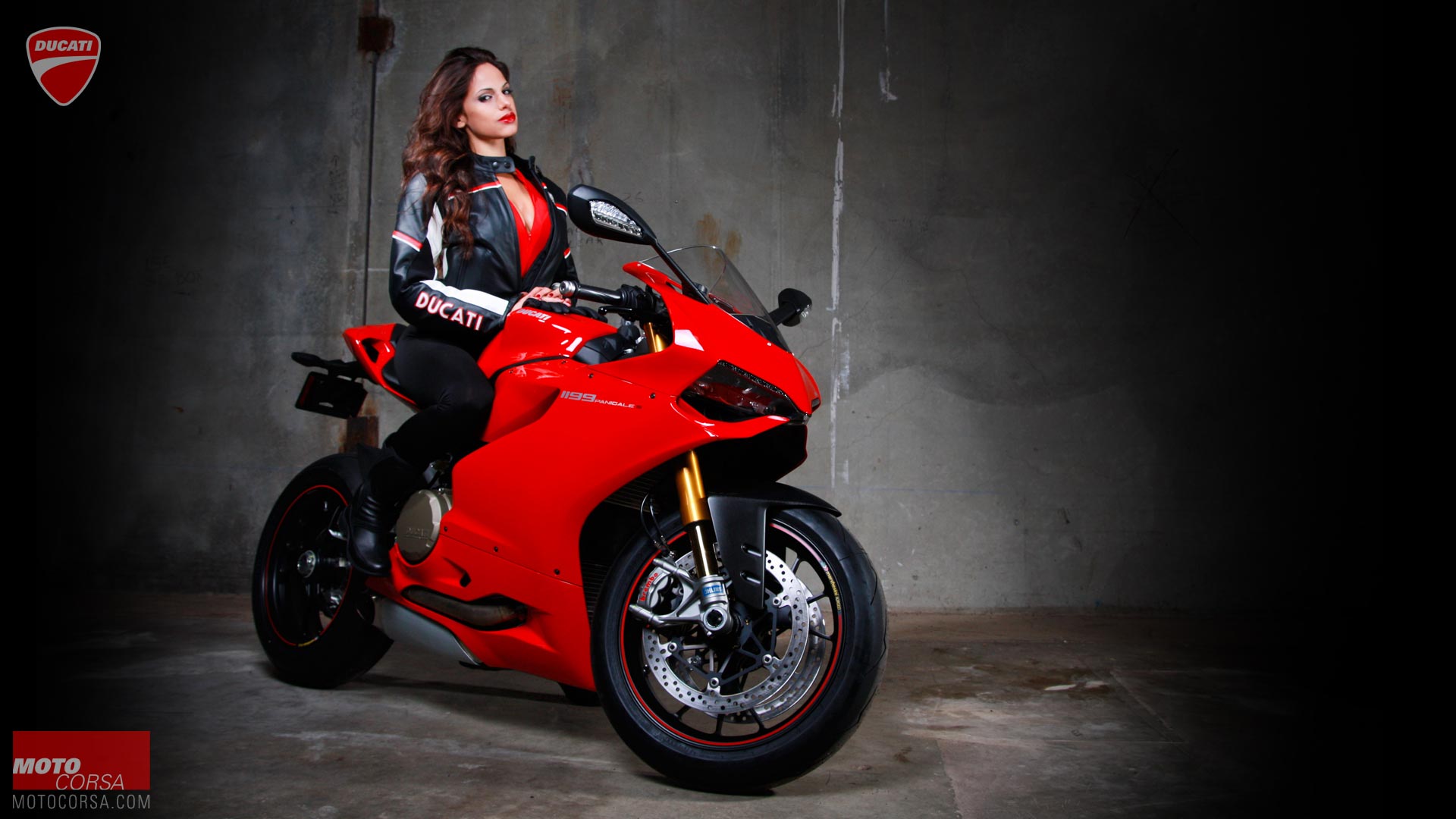 Motorcycle Wallpaper Women - HD Wallpaper 