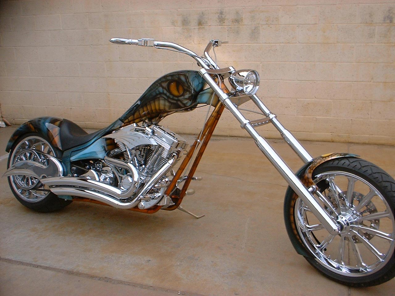 Cobra Bike - Orange County Choppers Snake - HD Wallpaper 
