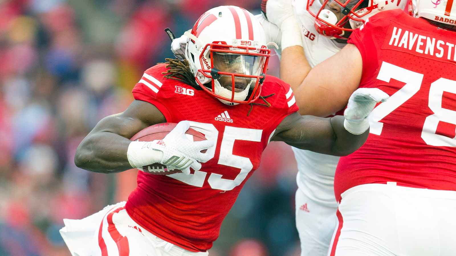 Melvin Gordon Break Barry Sanders - Sprint Football - HD Wallpaper 