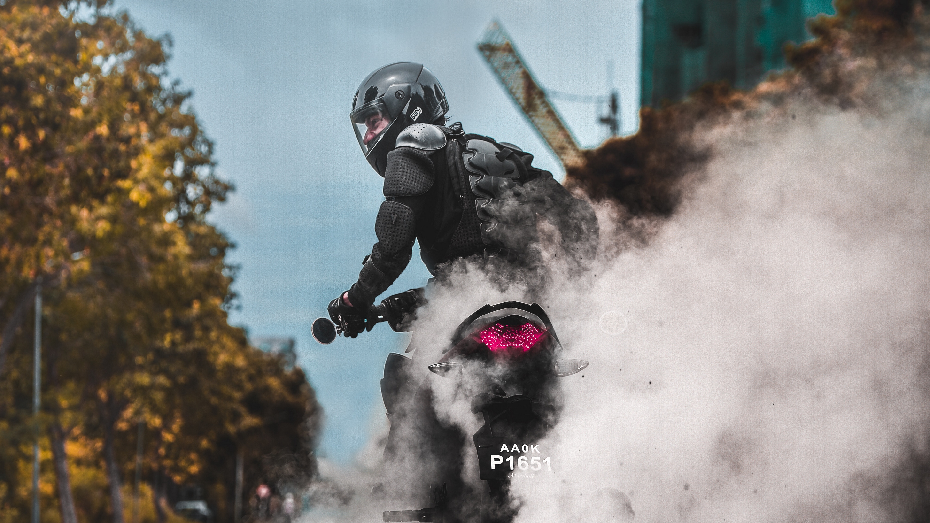 Wallpaper Biker, Motorcycle, Drift, Smoke, Bike - 4k Pc Bike Stunt - HD Wallpaper 