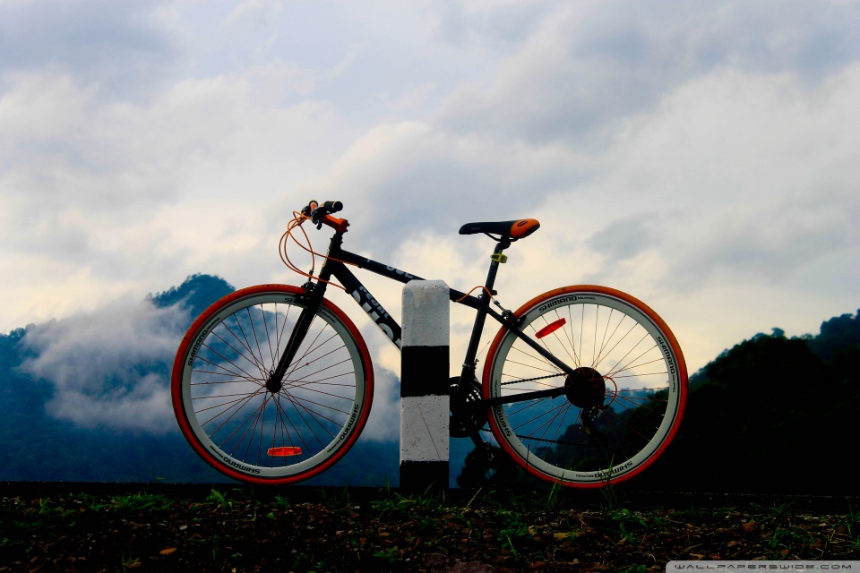 Mountain Bikes Hd Background - HD Wallpaper 