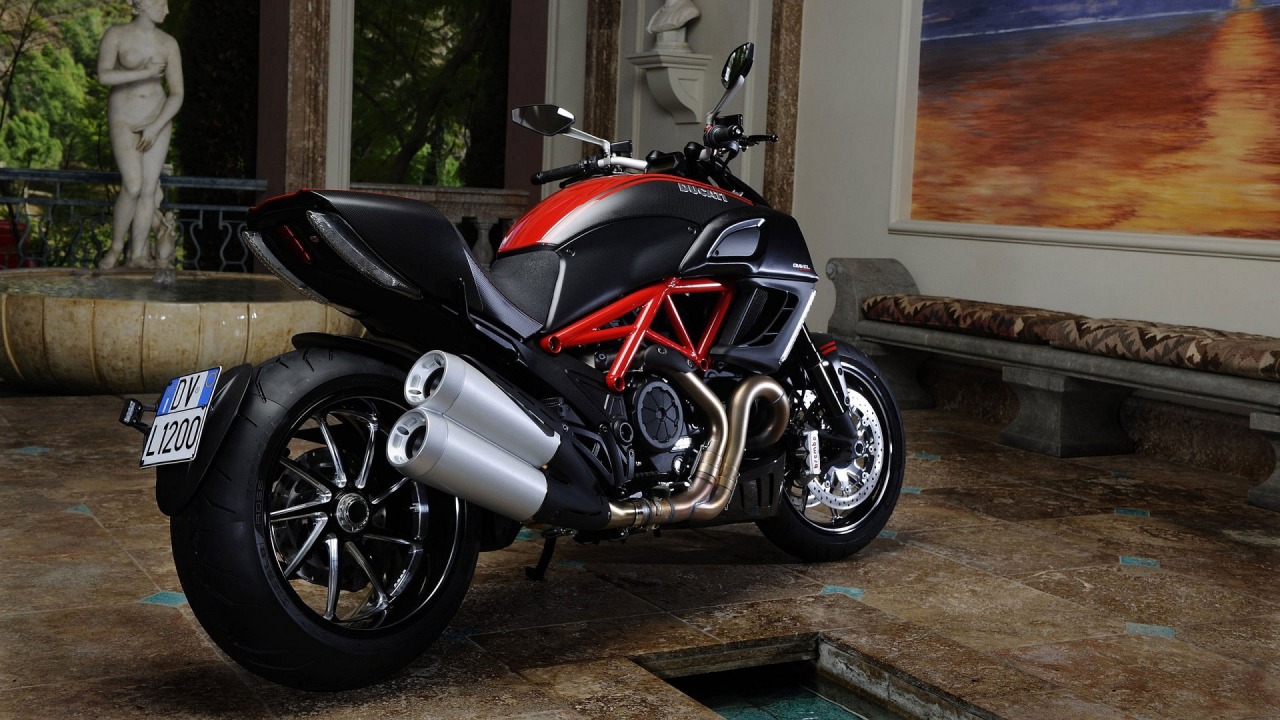 Best Ducati Bike Background Wallpaper 14
you Can Download - Ducati Bike Images Download - HD Wallpaper 