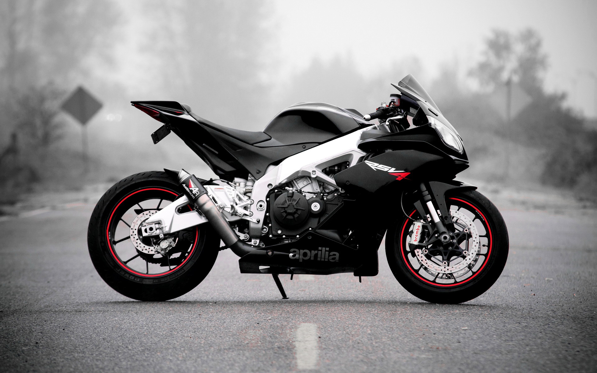 Motorcycle Wallpaper Hd - Aprilia Rsv4 All Black - HD Wallpaper 