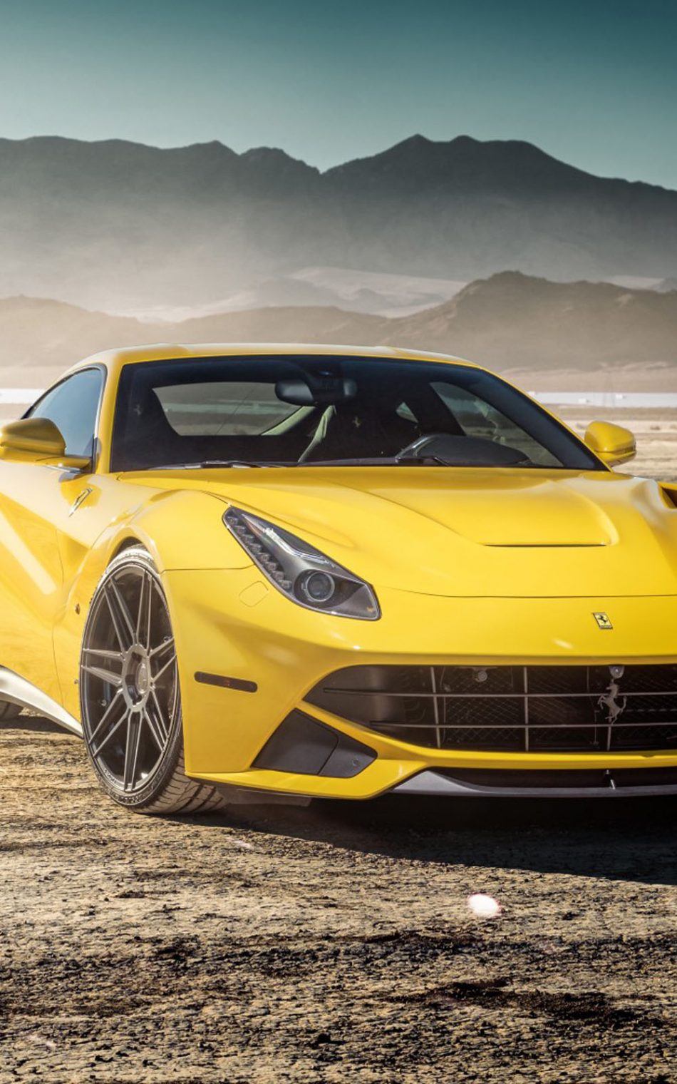 Yellow Ferrari F12 Hd Mobile Wallpaper - Full Screen Car Wallpaper Hd For Mobile - HD Wallpaper 