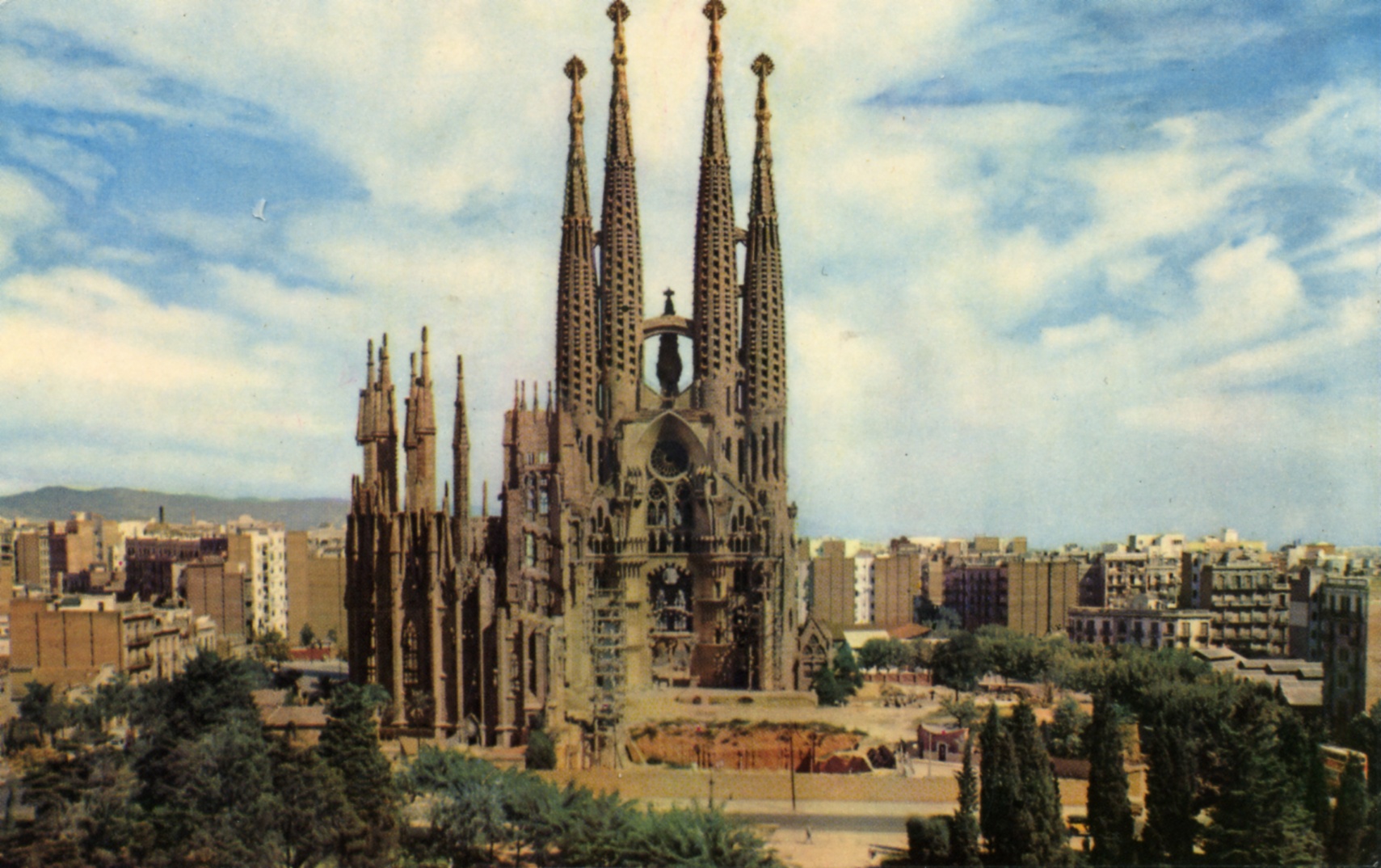 Sagrada Familia Wallpaper Hd - HD Wallpaper 