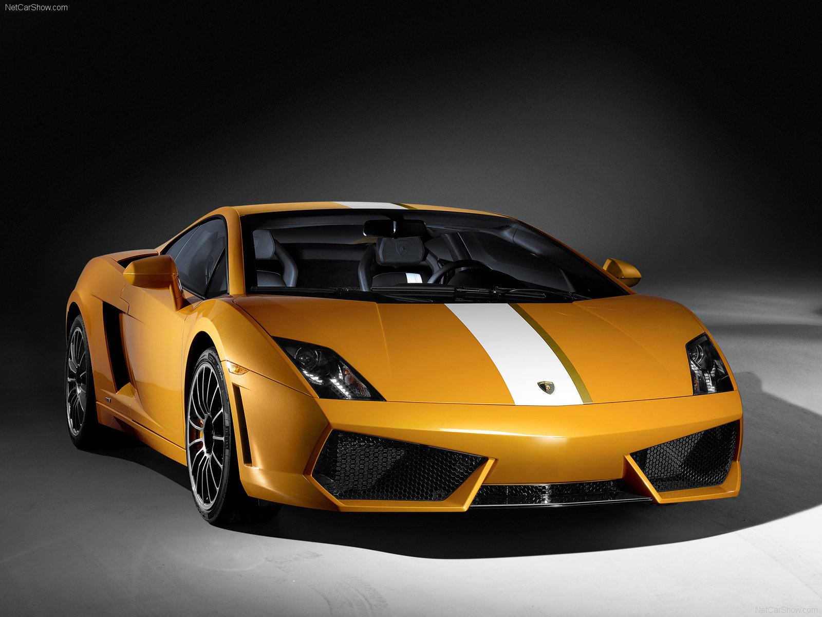 Lamborghini Wallpaper - Gallardo Lp550 2 Valentino Balboni - HD Wallpaper 