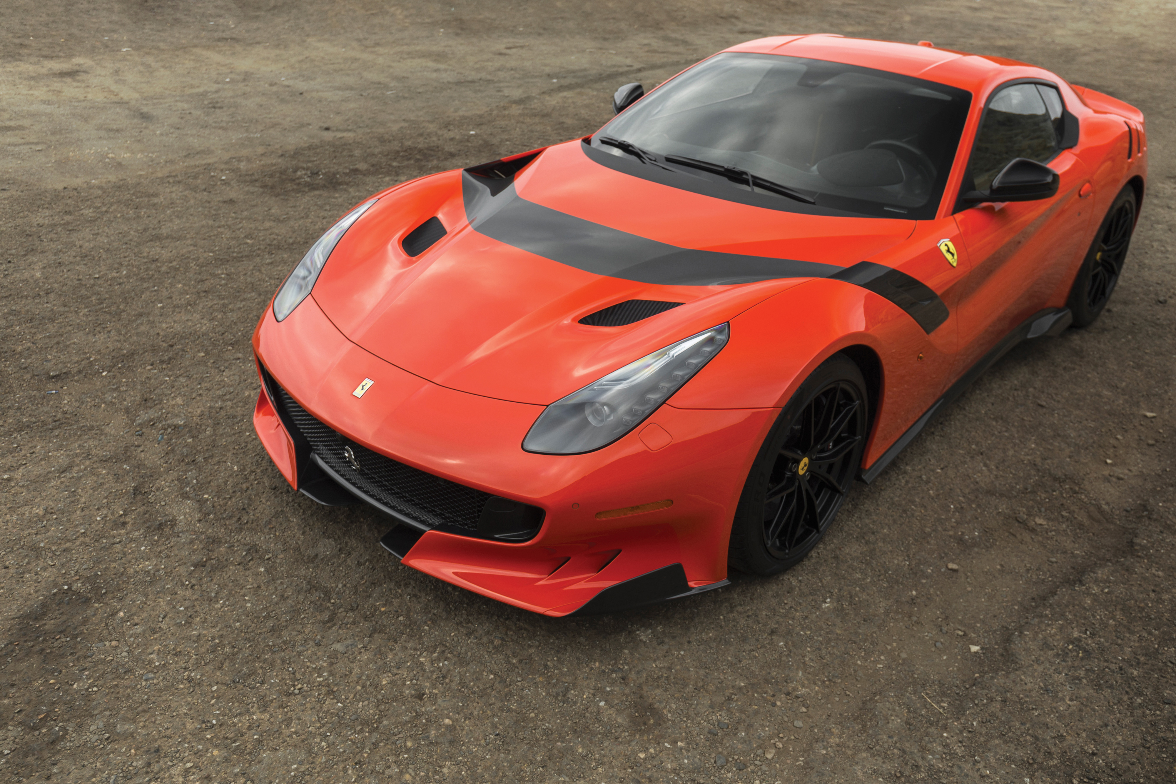 Rosso Dino F12 Tdf - HD Wallpaper 