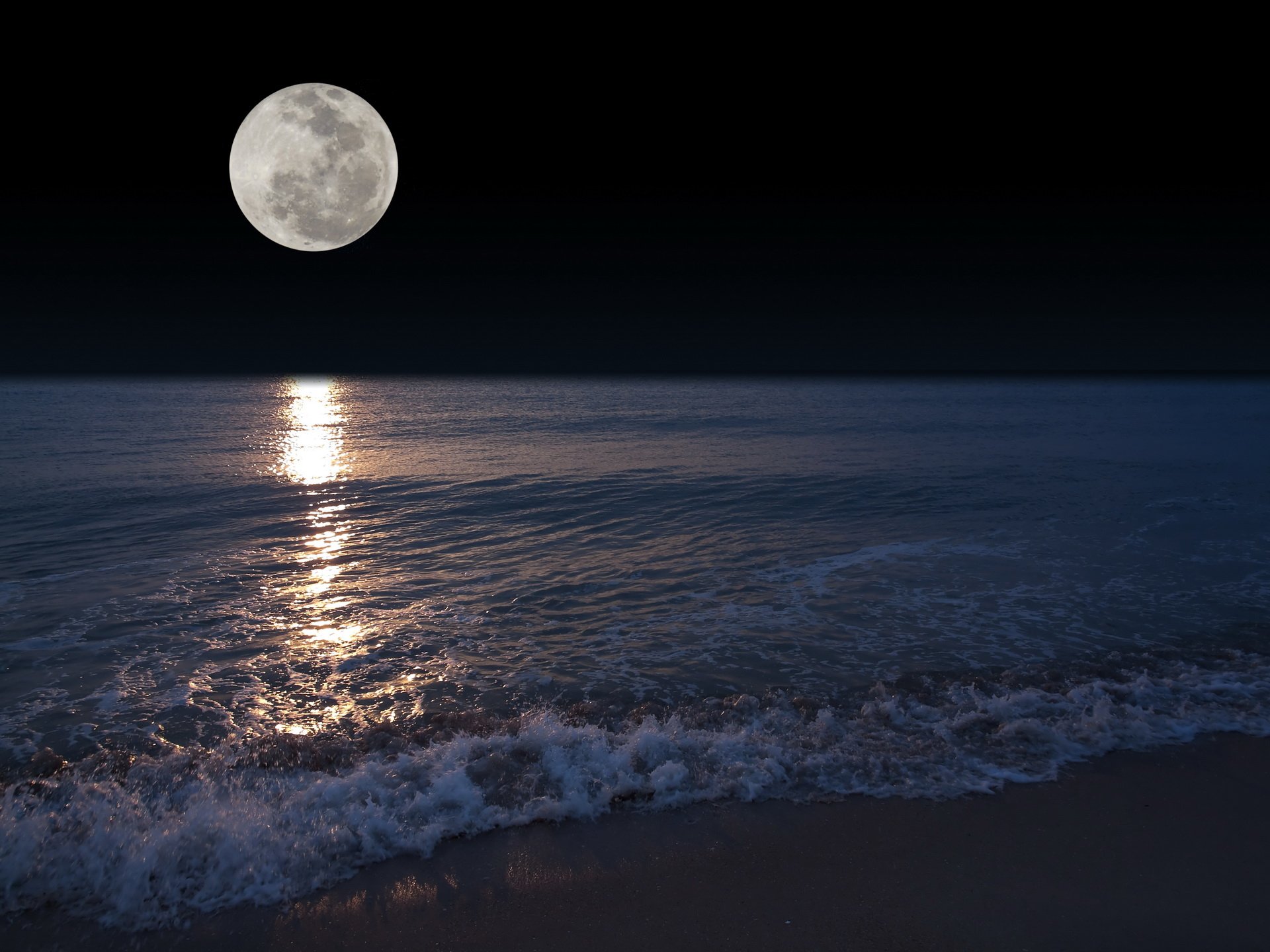 Full Moon On Beach - HD Wallpaper 