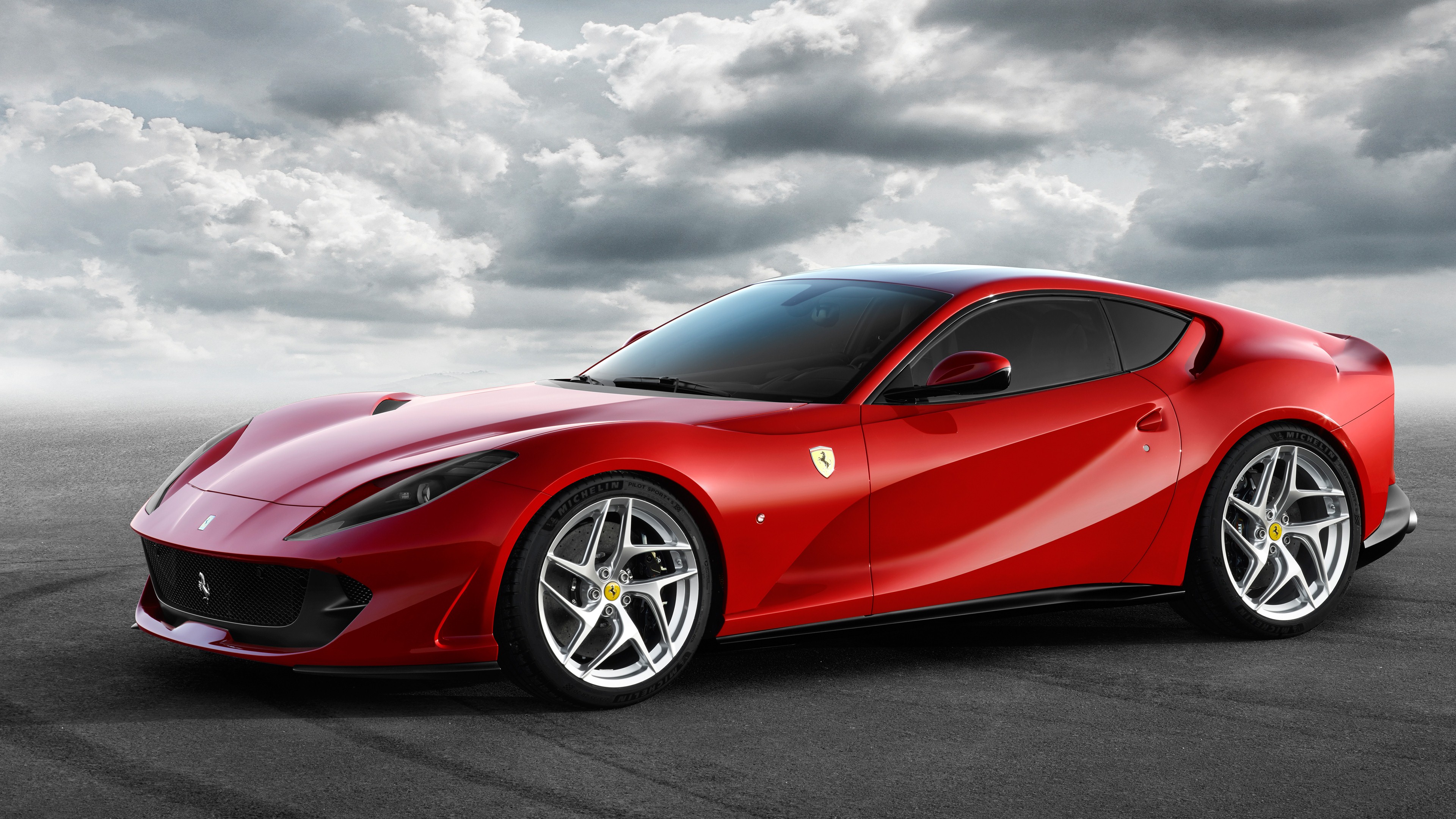 4k Photo Of 2019 Ferrari 812 Superfast Red Car - 2019 Ferrari 812 Superfast Price - HD Wallpaper 