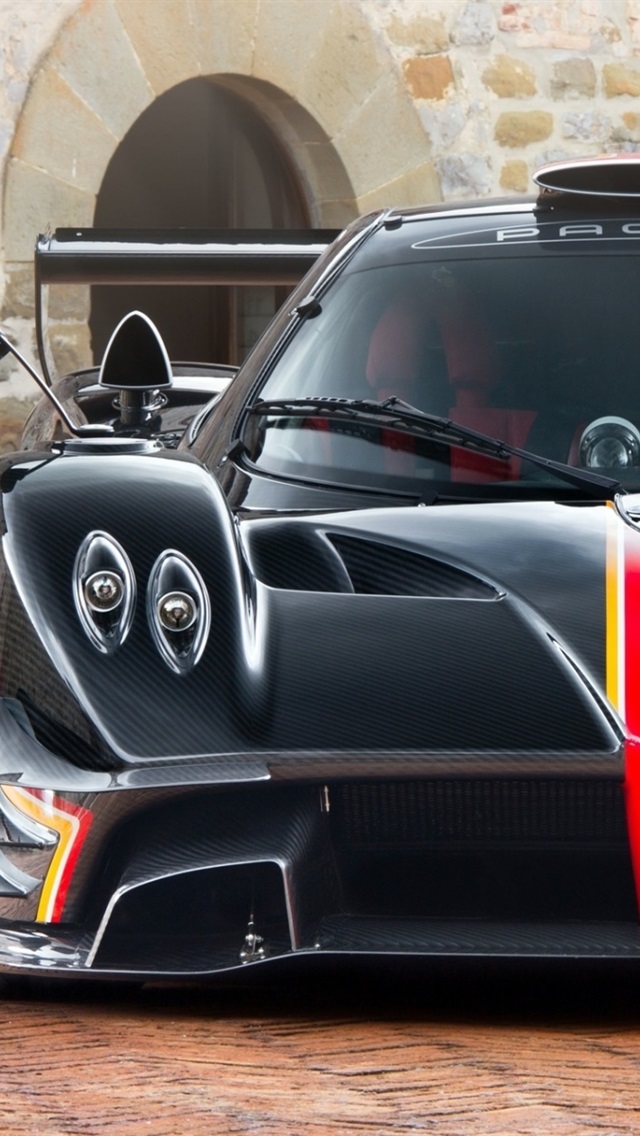 Iphone Wallpaper Pagani Zonda Black Supercar Front - Pagani Zonda Revolucion 2014 - HD Wallpaper 