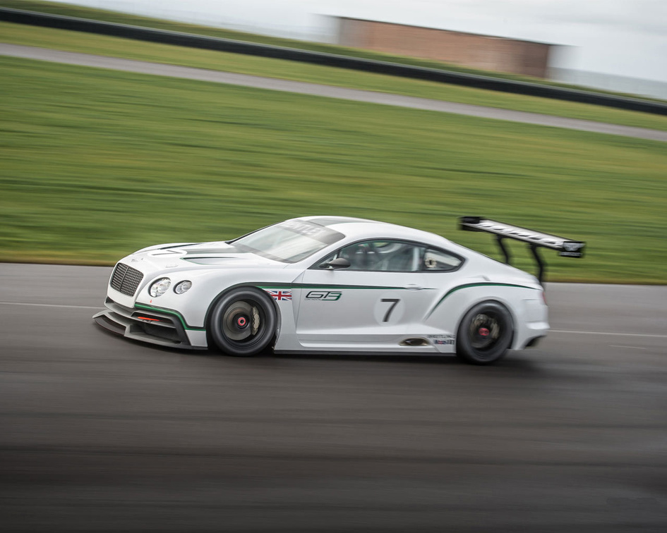 M Sport Bentley Continental Gt3 - HD Wallpaper 