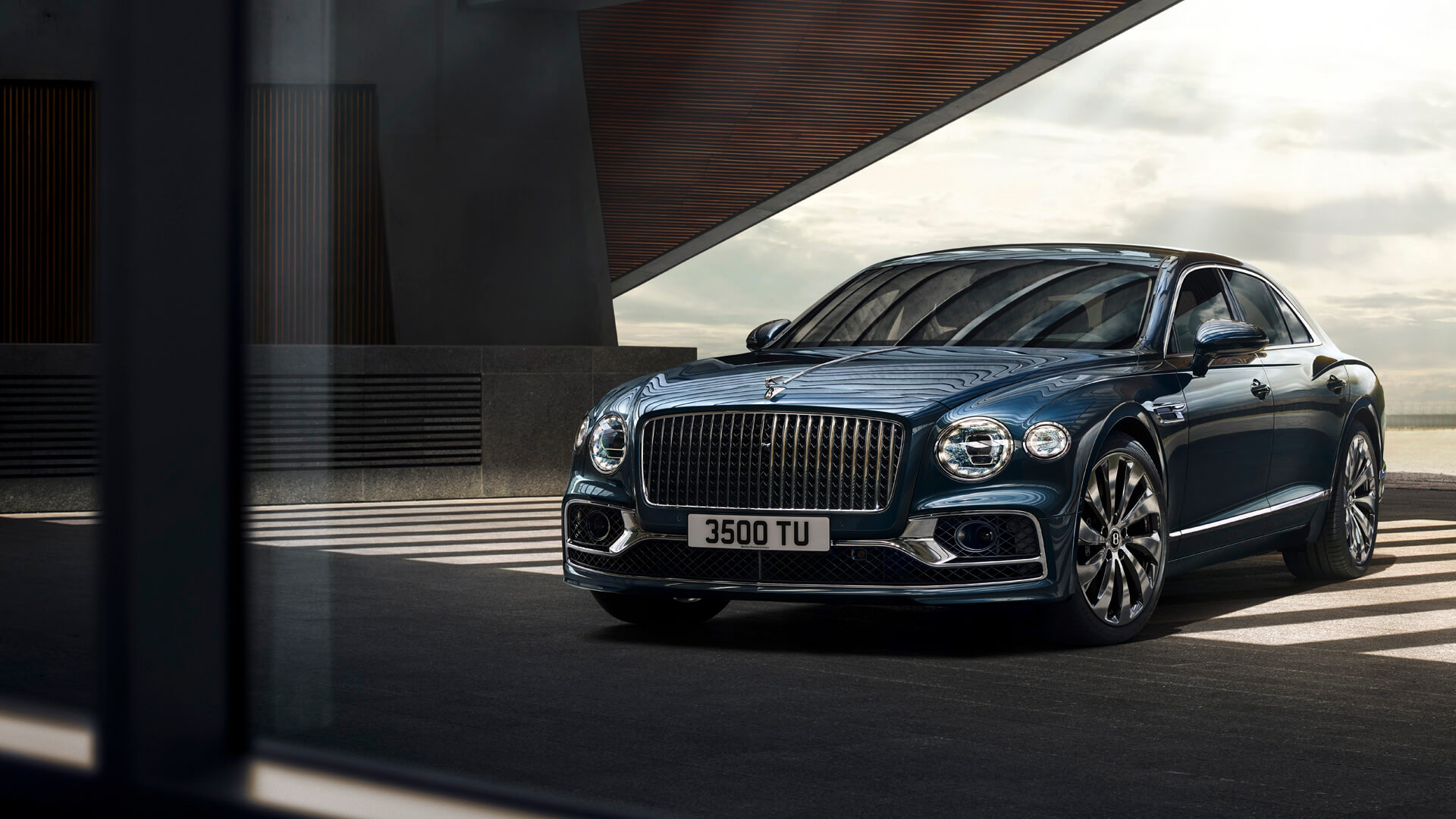 New Flying Spur Emotive Studio Front Three Quarter Nouvelle Bentley Flying Spur 1920x1080 Wallpaper Teahub Io