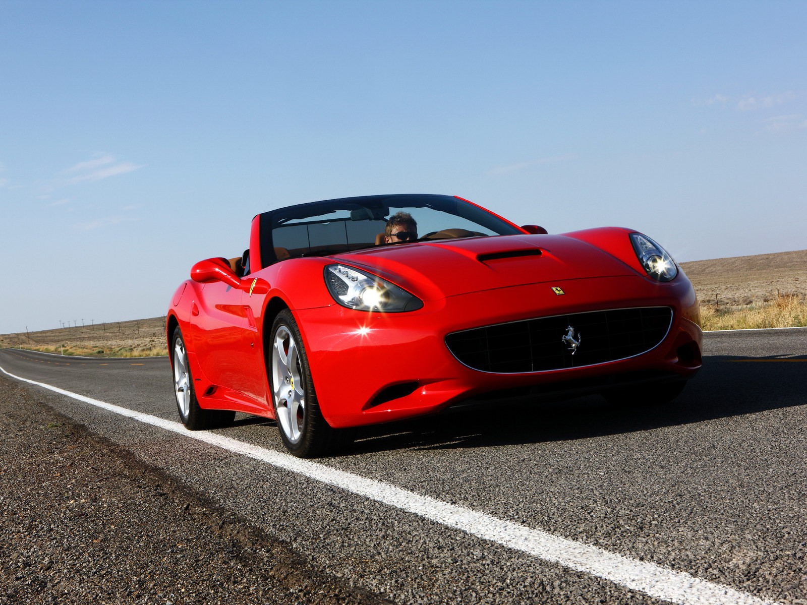 Live Ferrari California Wallpaper - 1600x1200 Wallpaper Live Ferrari California Wallpaper - 1600x1200 Wallpaper