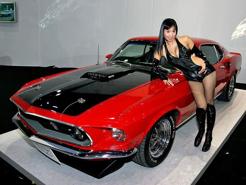 Ford Mustang And Sexy Girl - HD Wallpaper 