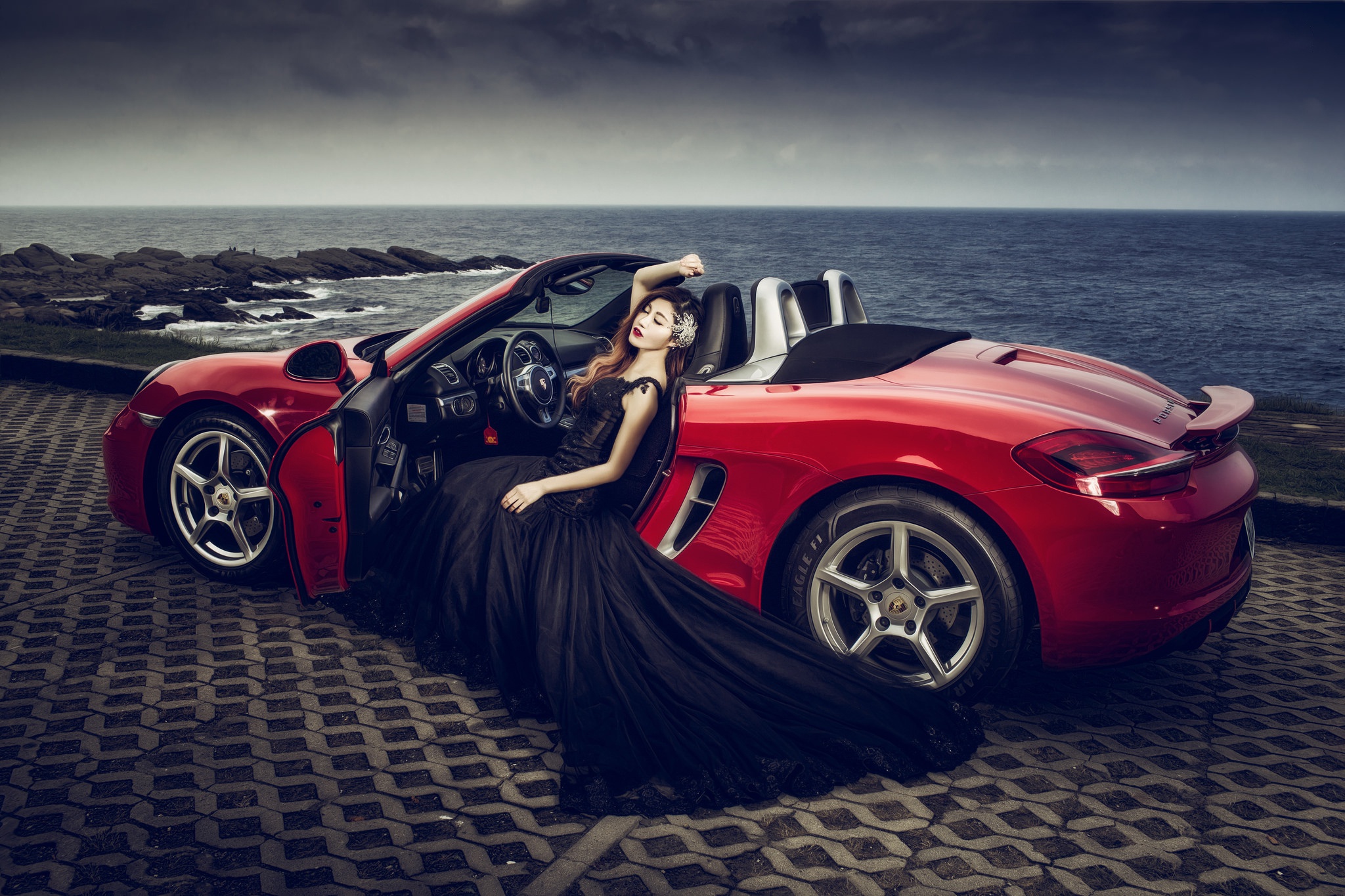 Woman Red Porsche - HD Wallpaper 