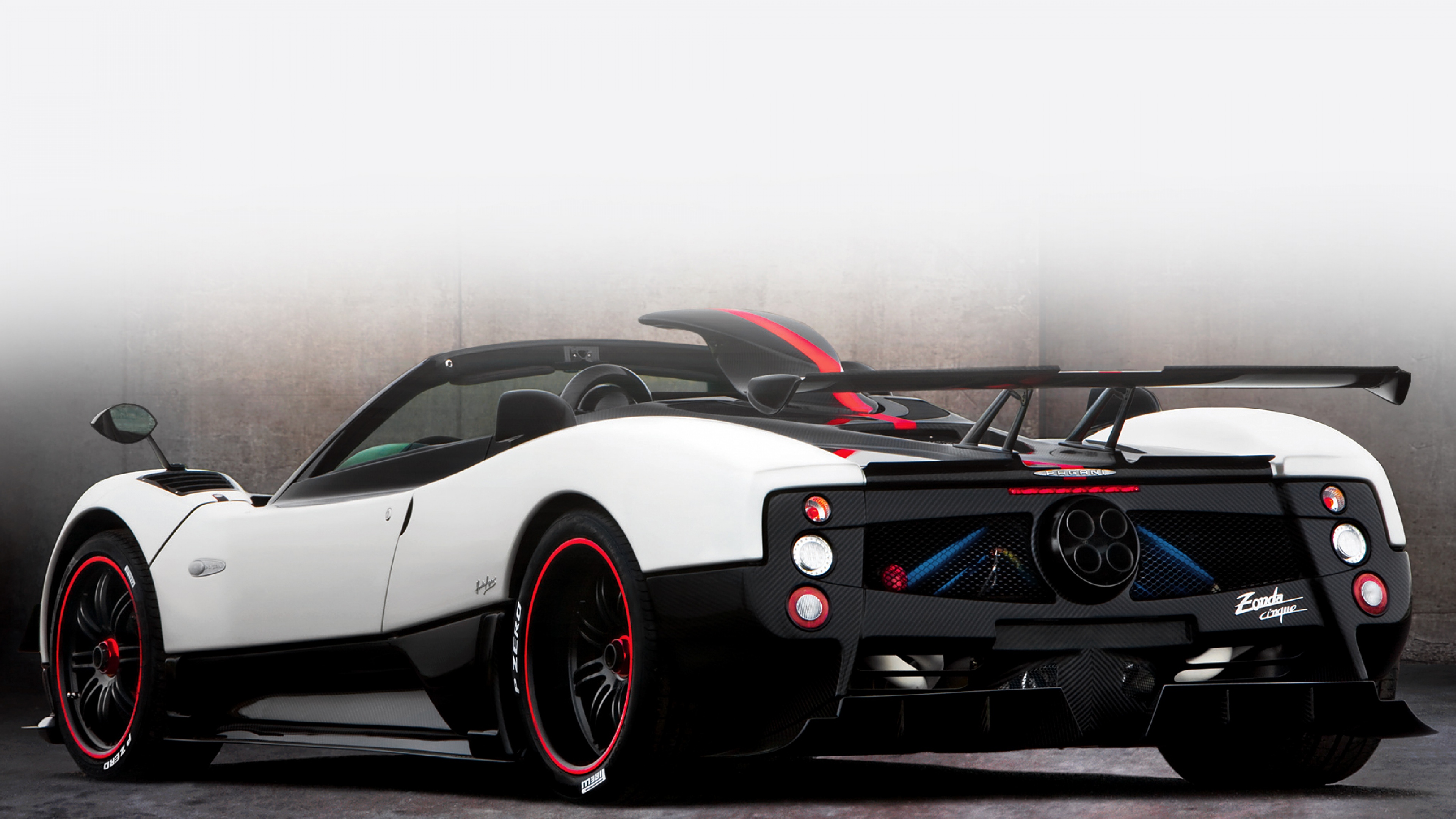 Pagani Zonda Cinque Roadster Hd Wallpapers - Pagani Zonda Cinque Roadster - HD Wallpaper 