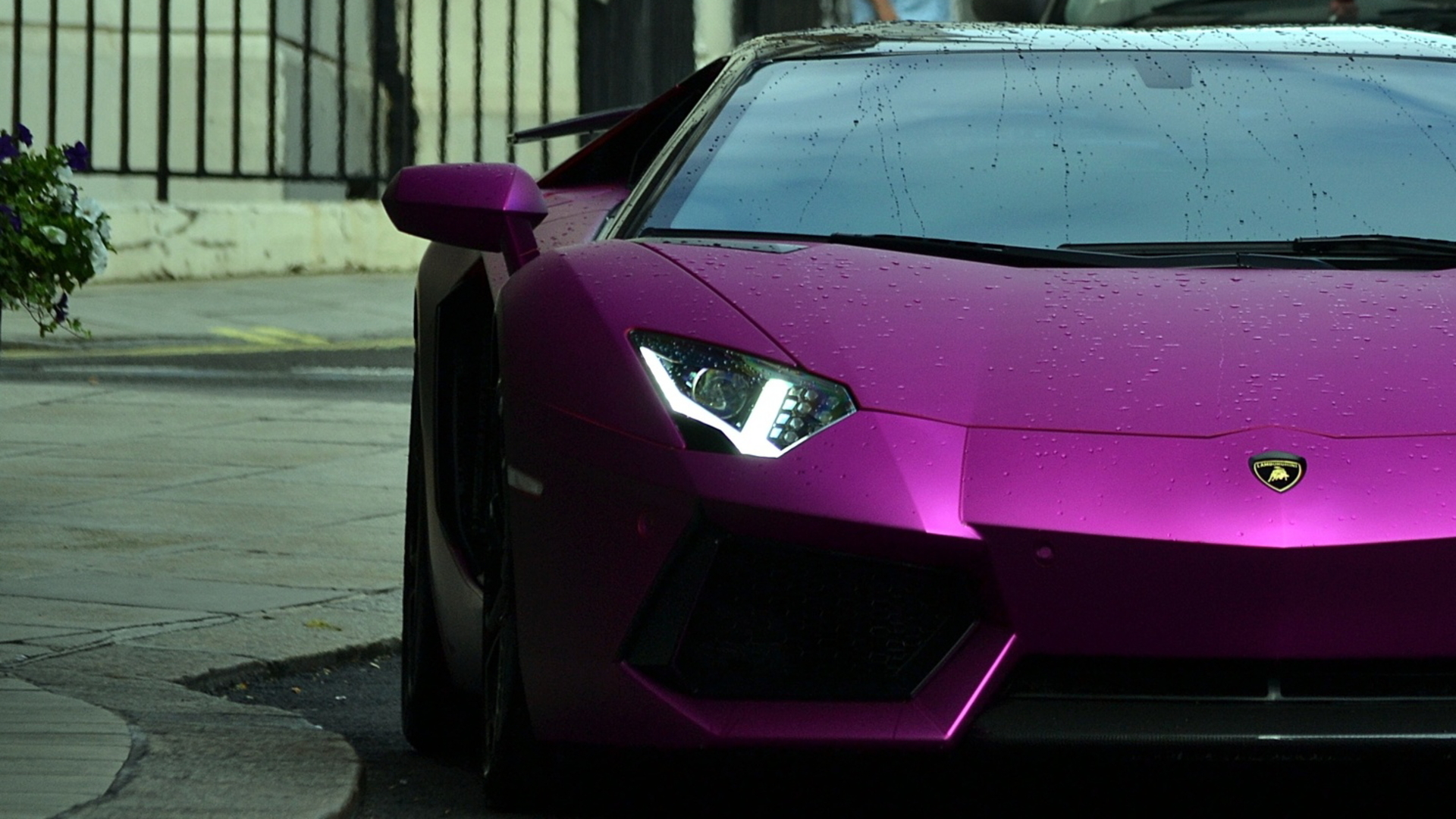 Lamborghini Car Wallpaper Hd Download - HD Wallpaper 