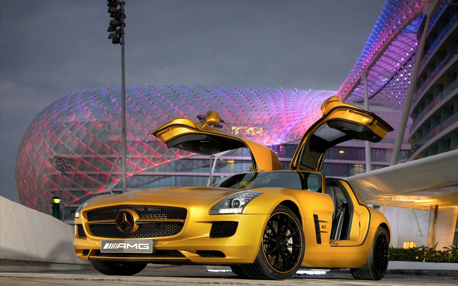 Mercedes Benz Sls Amg Gold - HD Wallpaper 