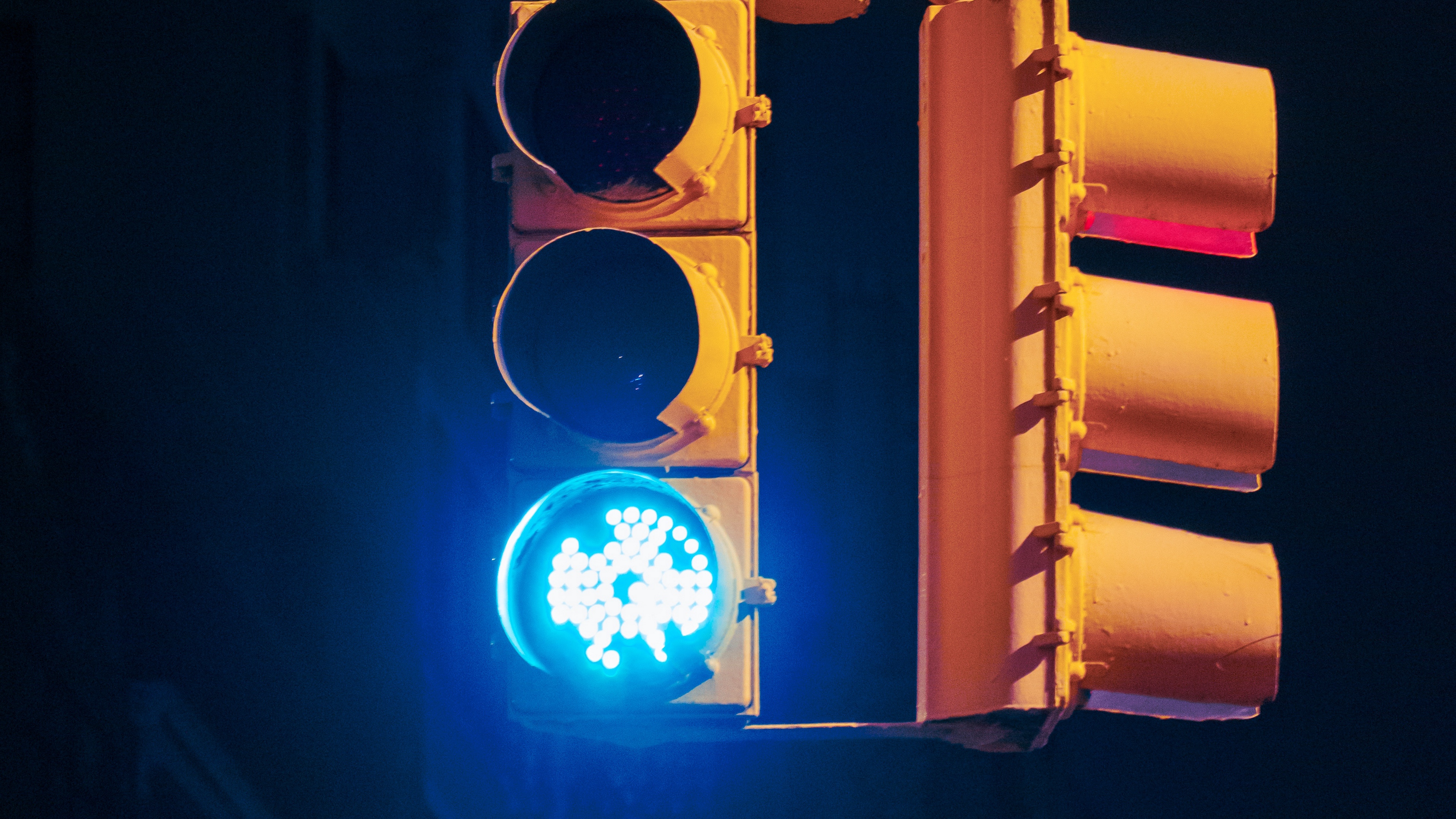 Wallpaper Traffic Light, Signal, Green, Light, Bright - Wallpaper - HD Wallpaper 