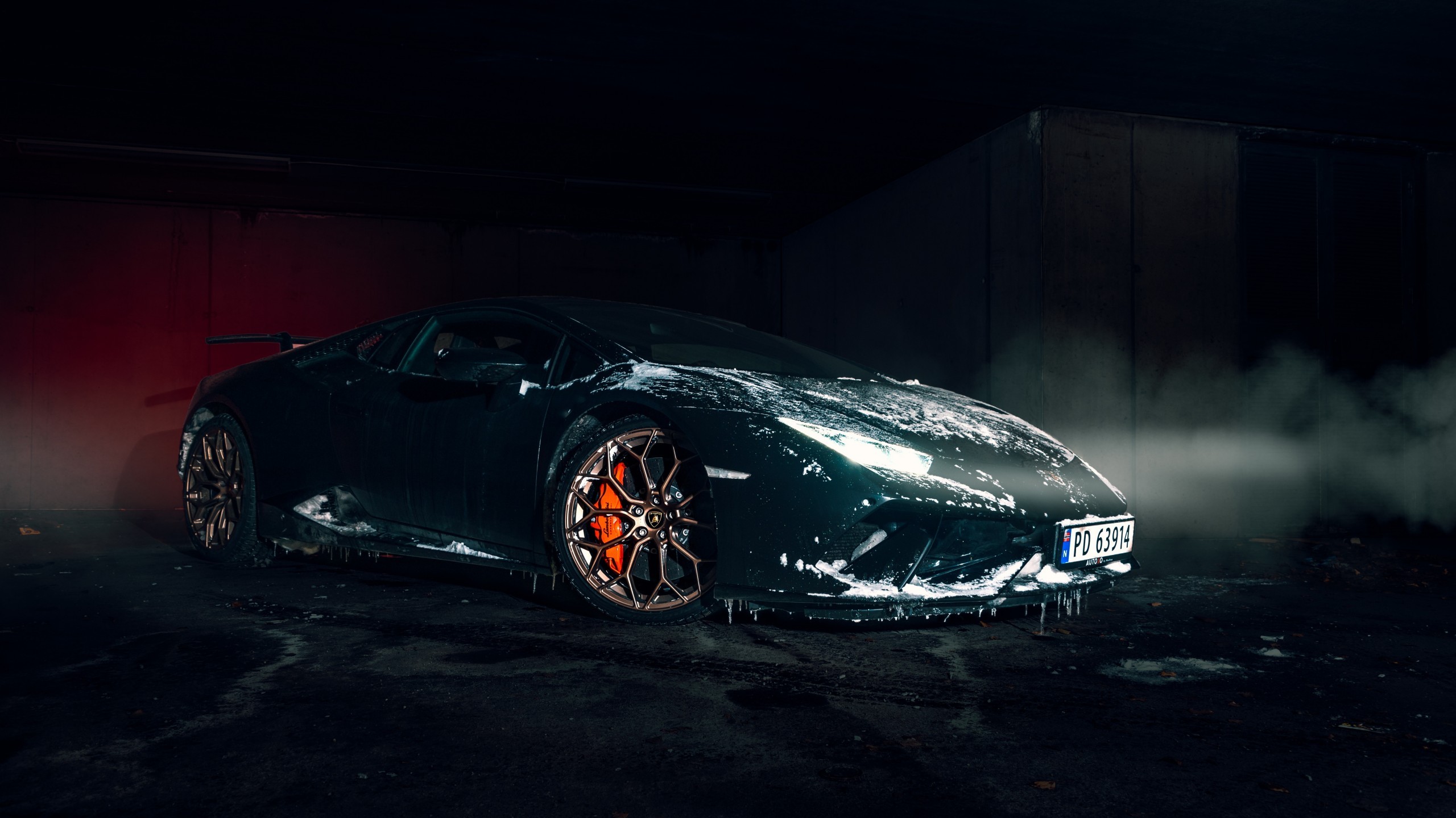 Frozen Lamborghini Aventador, Supercars - Lamborghini Aventador Wallpaper 4k - HD Wallpaper 