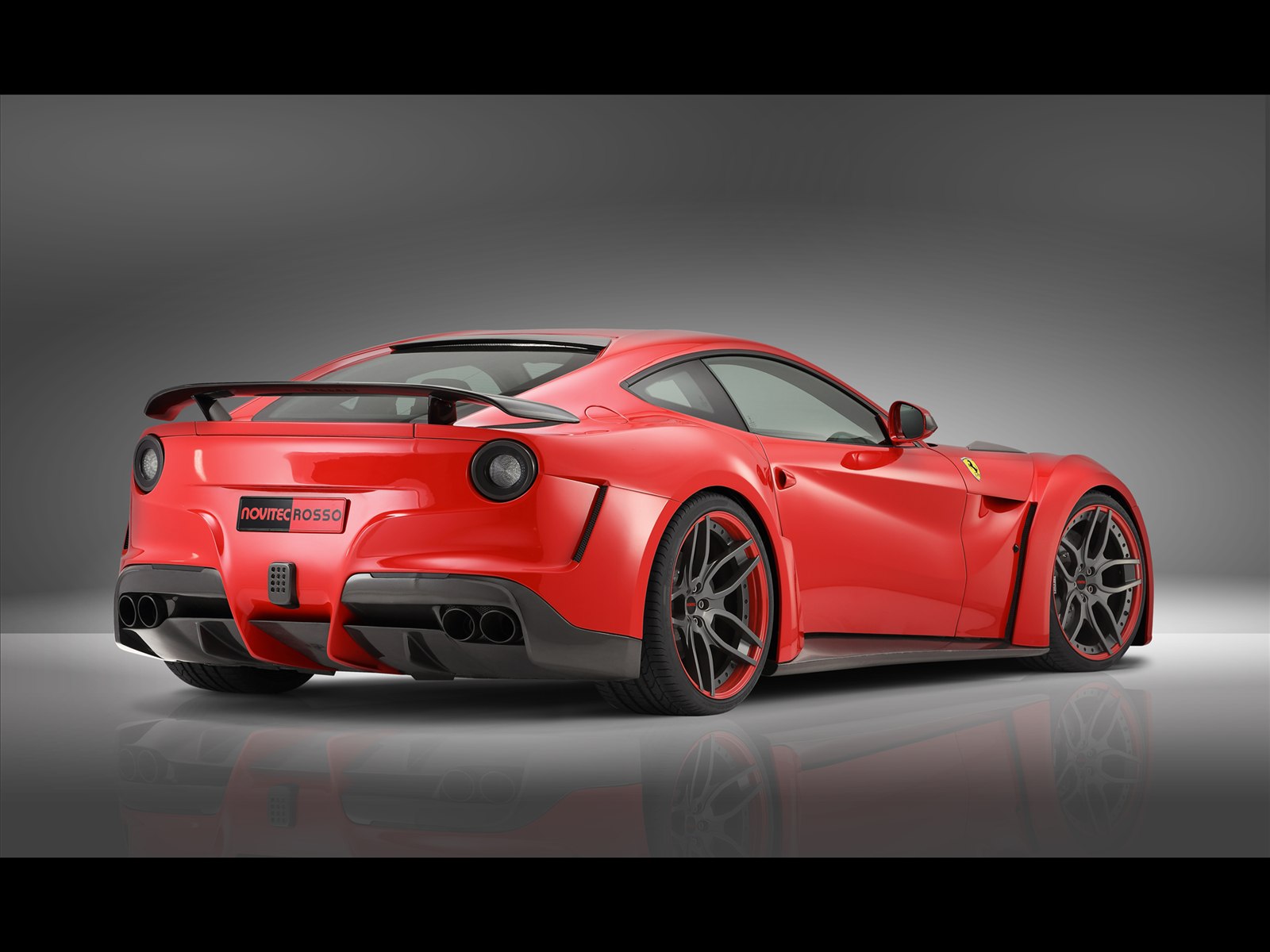 Novitec Ferrari F12 Berlinetta N Largo - Ferrari F12 Novitec N Largo - HD Wallpaper 