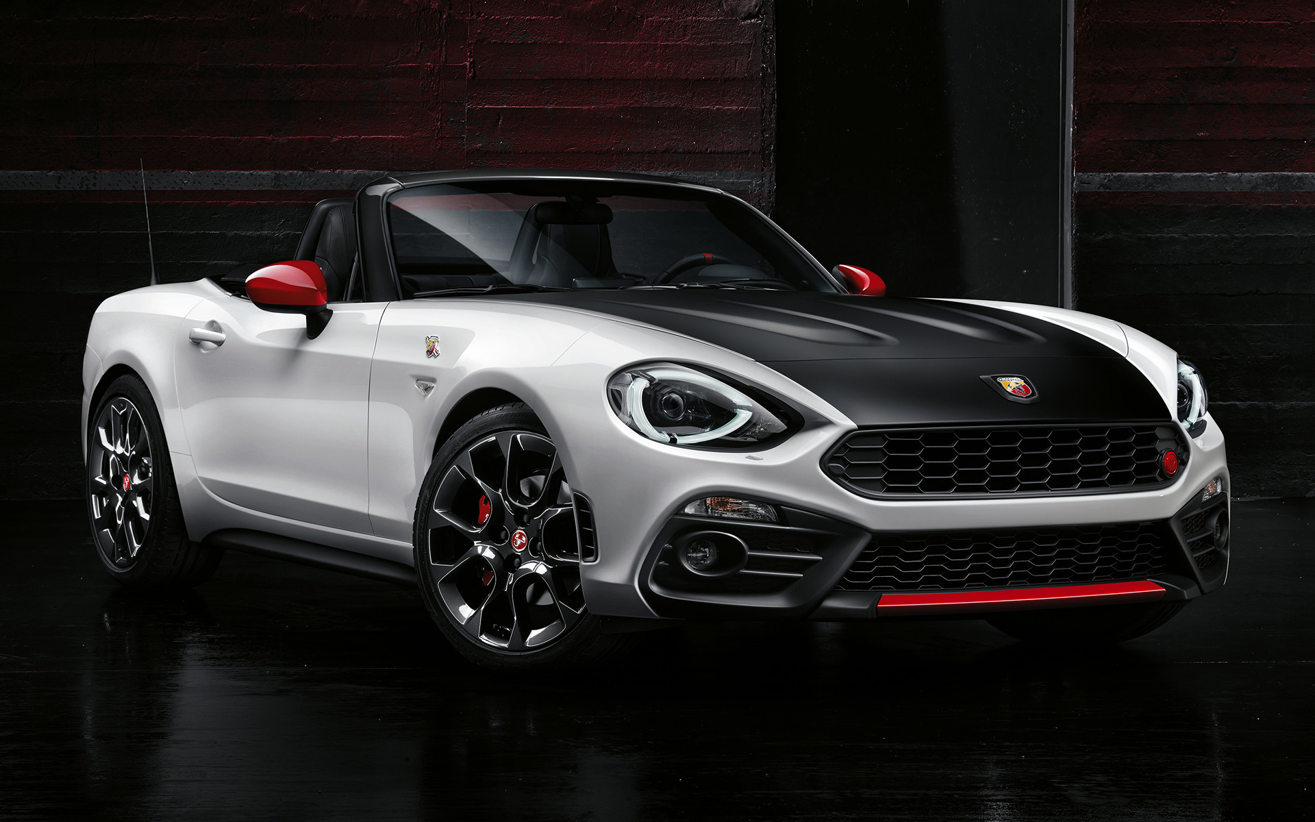 Fiat 500 Abarth Spyder - HD Wallpaper 