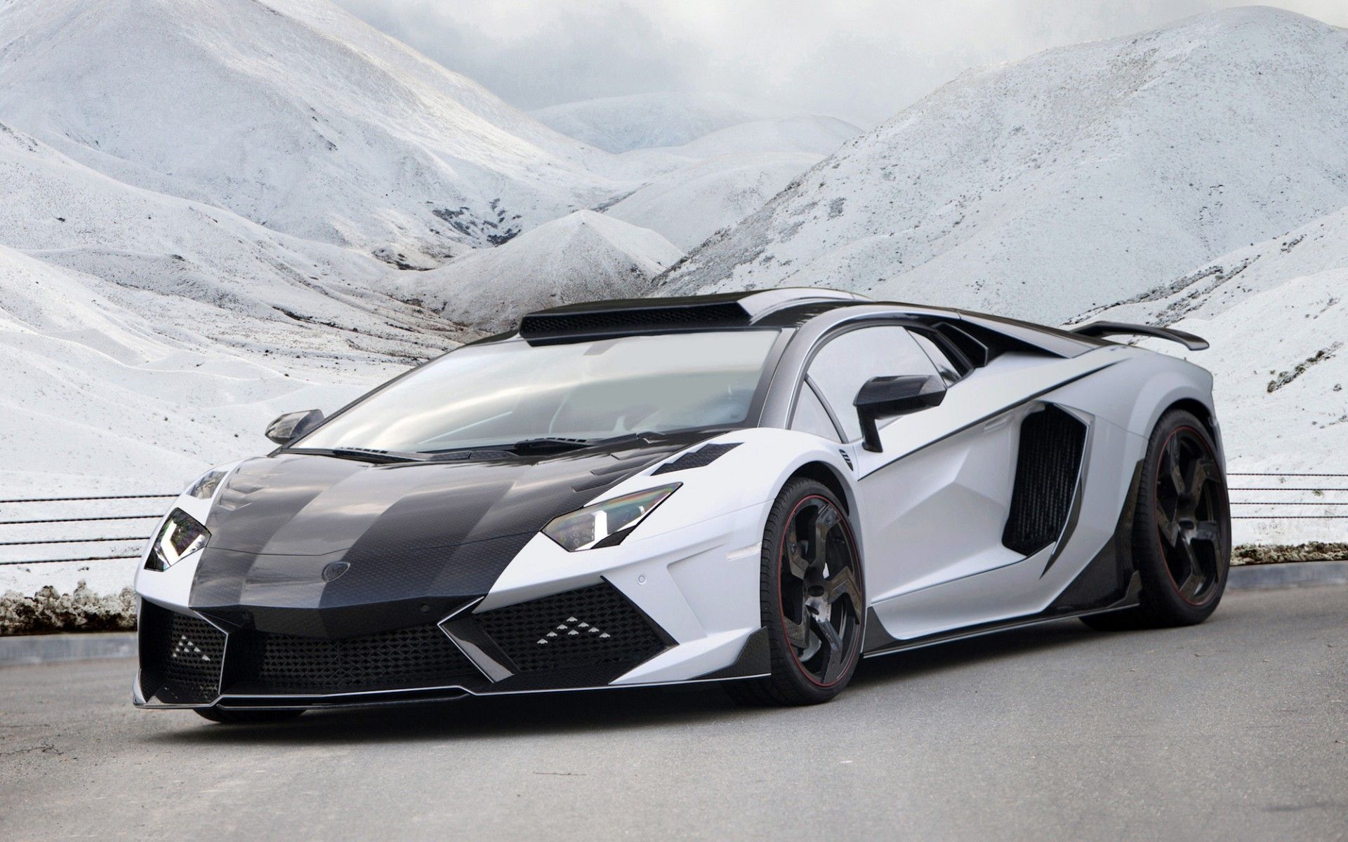 Download Free Lamborghini Aventador Wallpapers - HD Wallpaper 