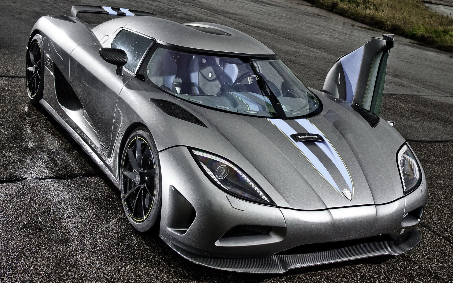 Cool Lamborghini Wallpaper - Koenigsegg Agera R Gris - HD Wallpaper 