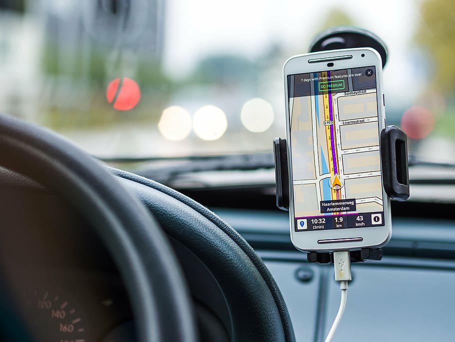 Phone Displays Gps Map Application, Navigation, Car, - Phone Car Mockup Free - HD Wallpaper 