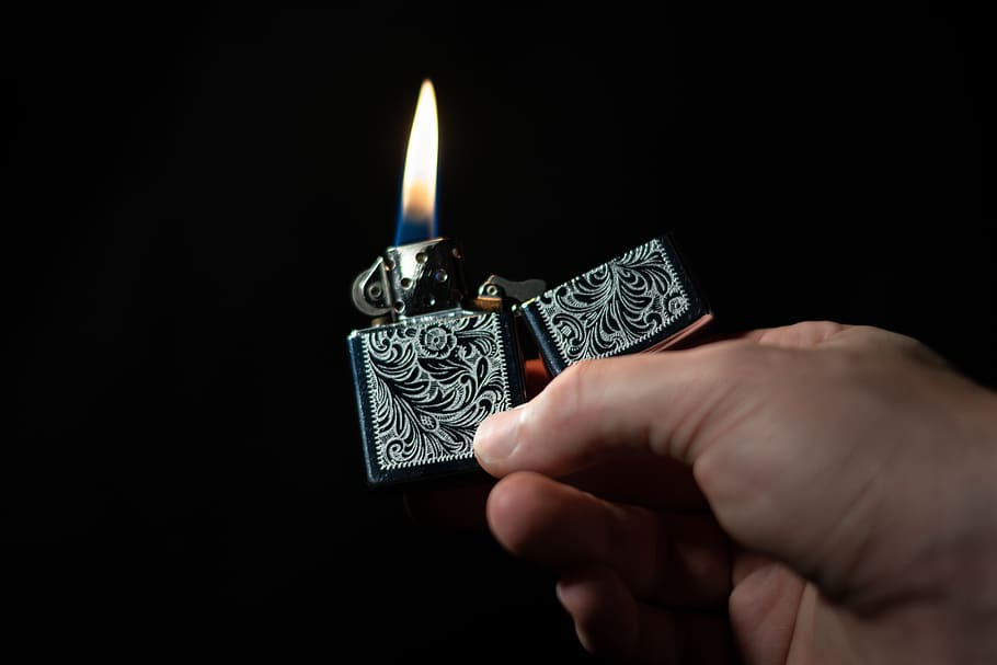 Lighter, Light Up, Zippo, Flame, Fire, Give Fire, Black, - Flame - HD Wallpaper 