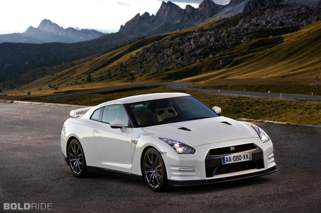 Palmy 2011 Nissan Gtr Cool Car Wallpapers - Nissan Gtr 2012 2015 - HD Wallpaper 