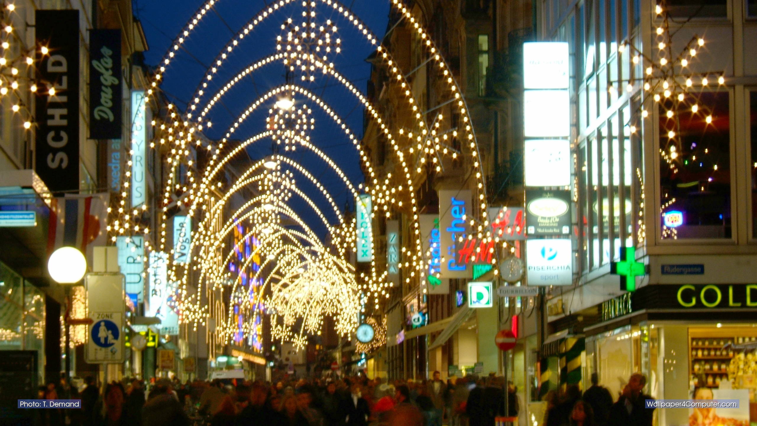 Christmas Lights - HD Wallpaper 