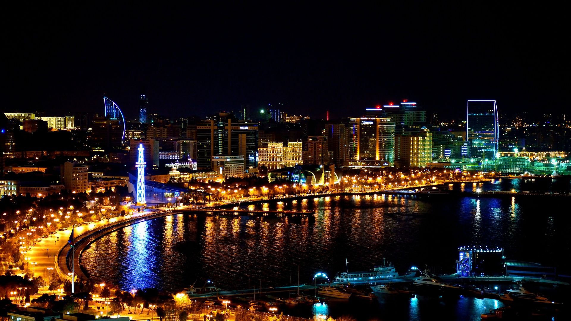 Night City View Of Azerbaijan Baku - Baku Night View - HD Wallpaper 