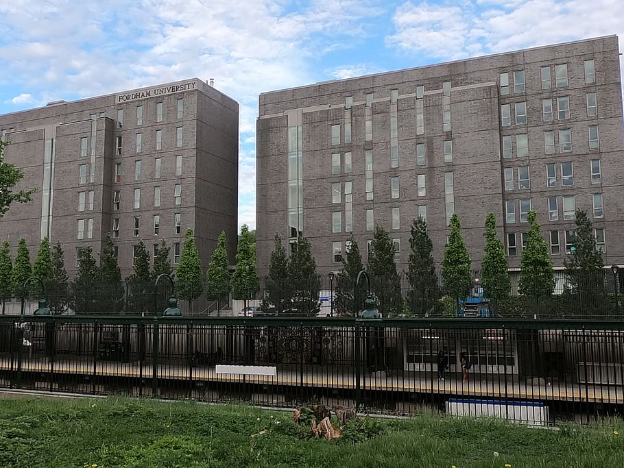 Tower Block - HD Wallpaper 