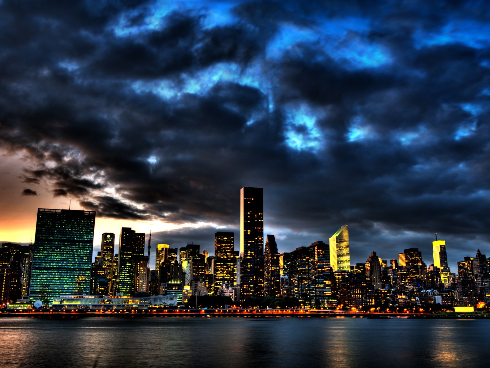 Beautiful City Night Sky - 1600x1200 Wallpaper 