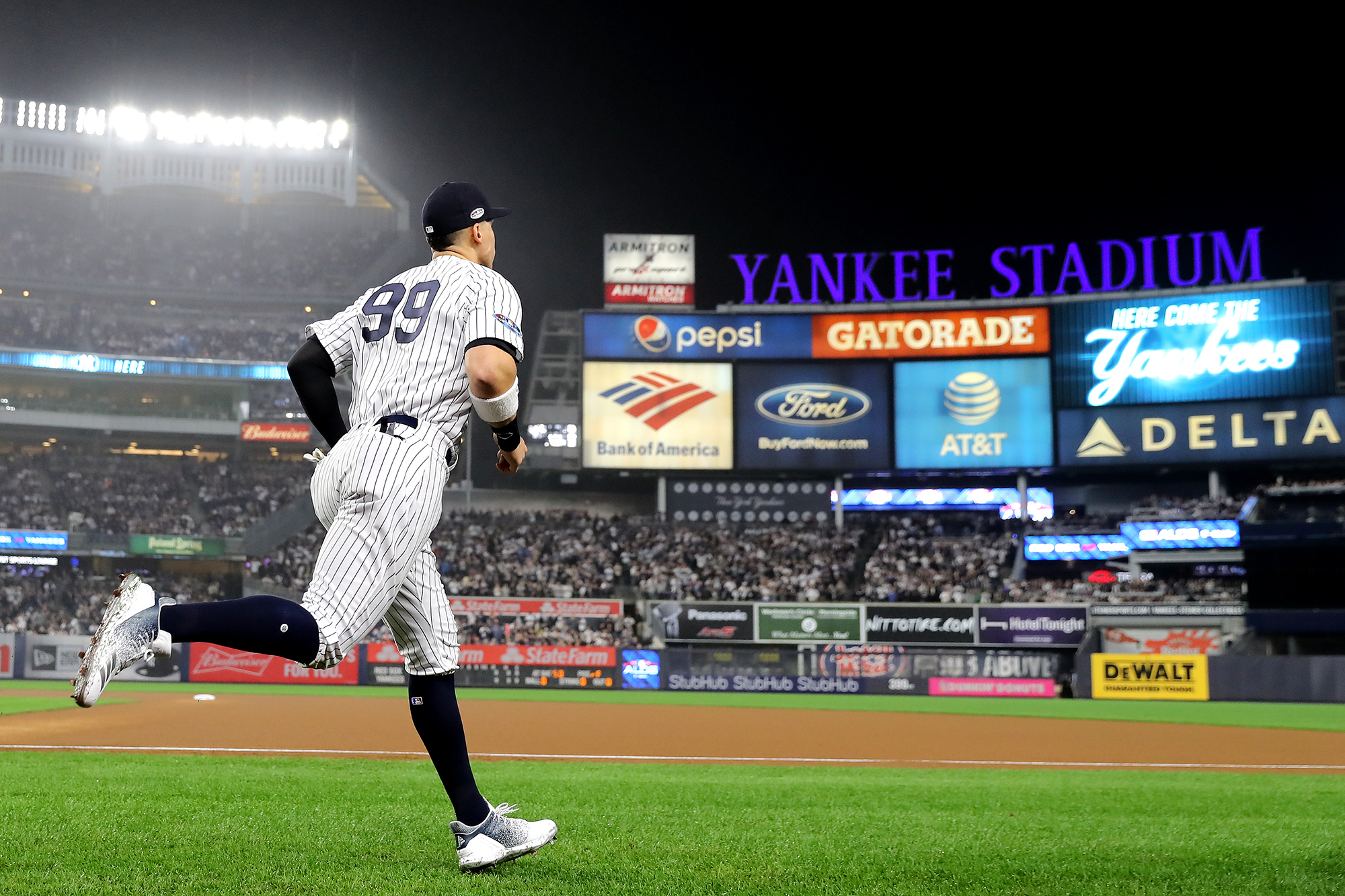 The Yankees Will Be Back And Better In - New York Yankees - HD Wallpaper 