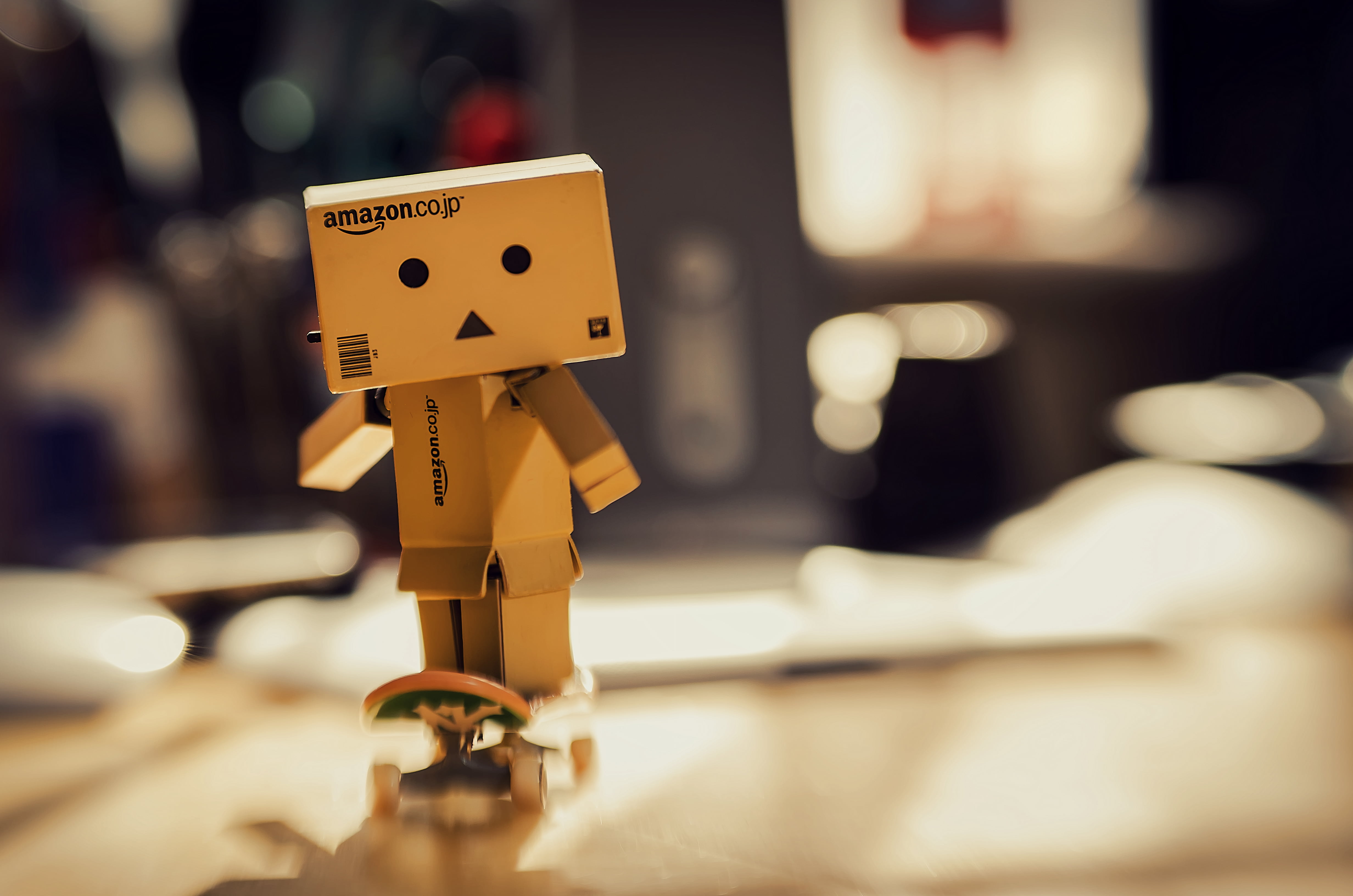 Cardboard Robot - HD Wallpaper 