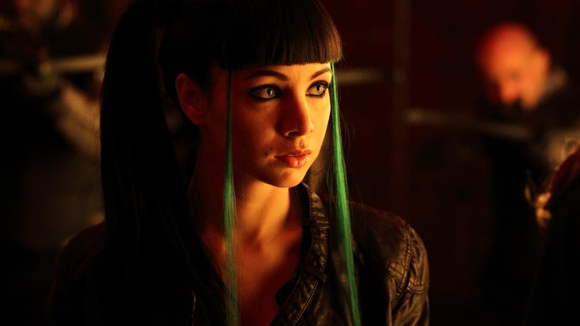 Hd Ksenia Solo Wallpapers - Lost Girl Kenzi Serie - HD Wallpaper 