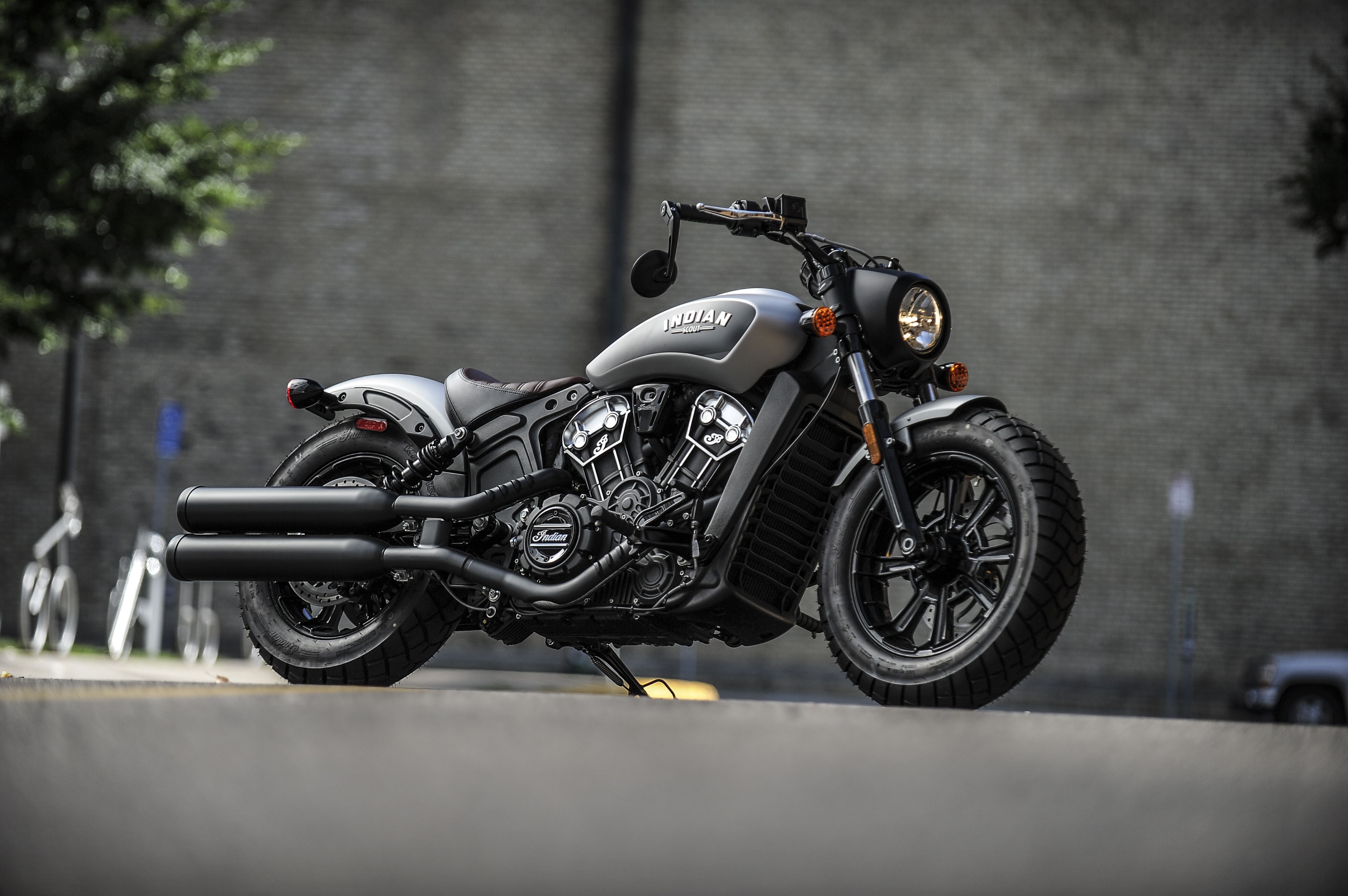 Indian Scout Bobber Motorcycle - HD Wallpaper 