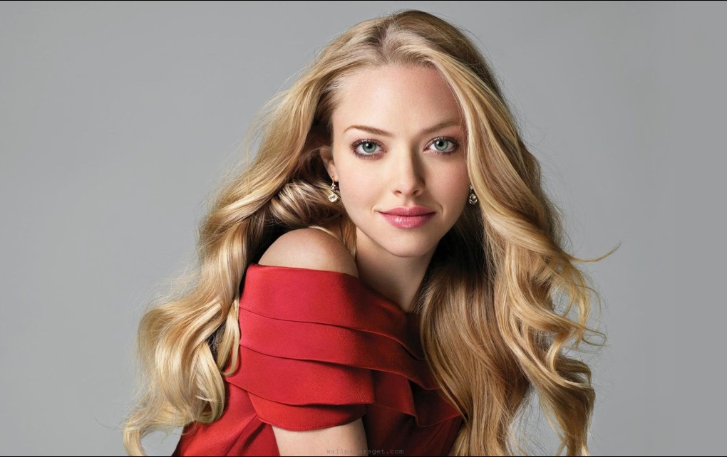 American Girls Screensavers - Amanda Seyfried Hollywood - HD Wallpaper 