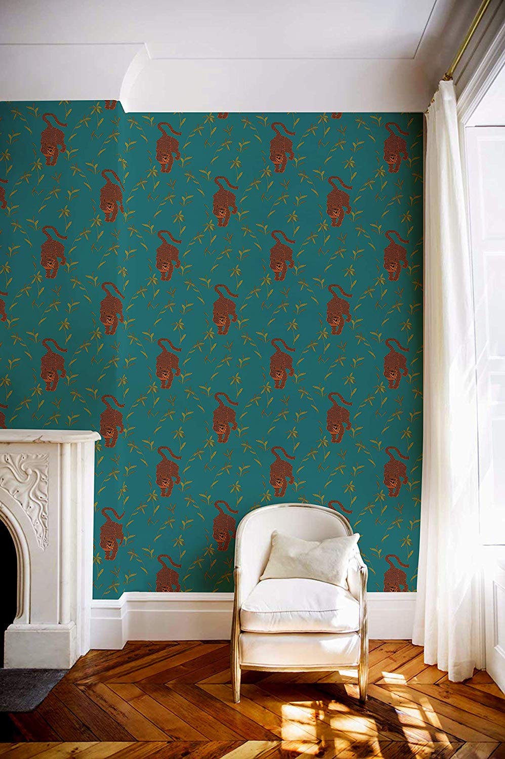 Mitchell Black Stalking Tiger In Jewel Removable & - Ali Cayne House - HD Wallpaper 