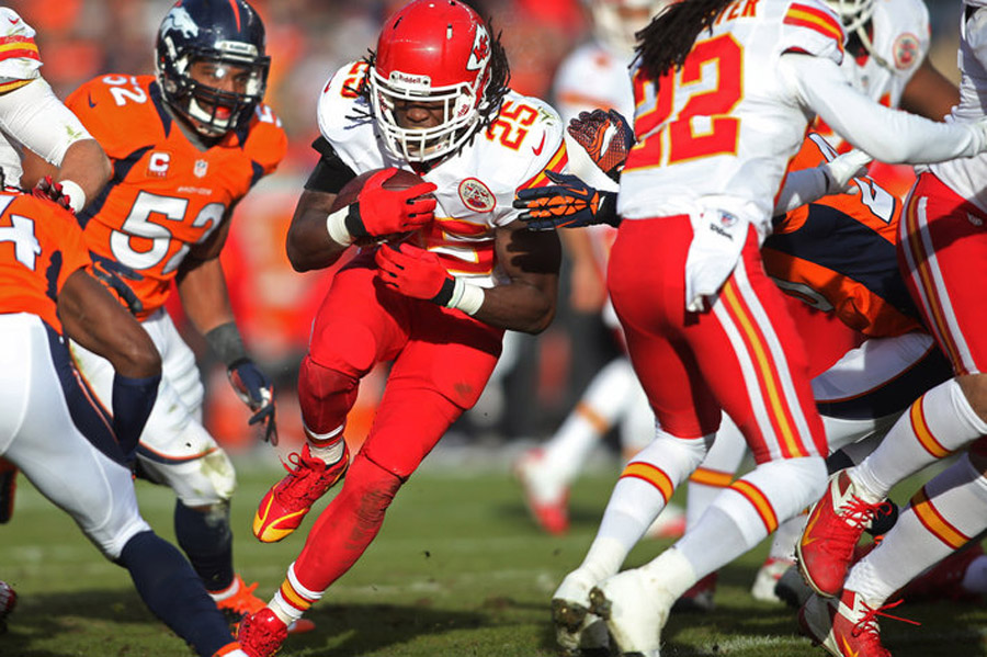 Jamaal Charles Injury - Sprint Football - HD Wallpaper 