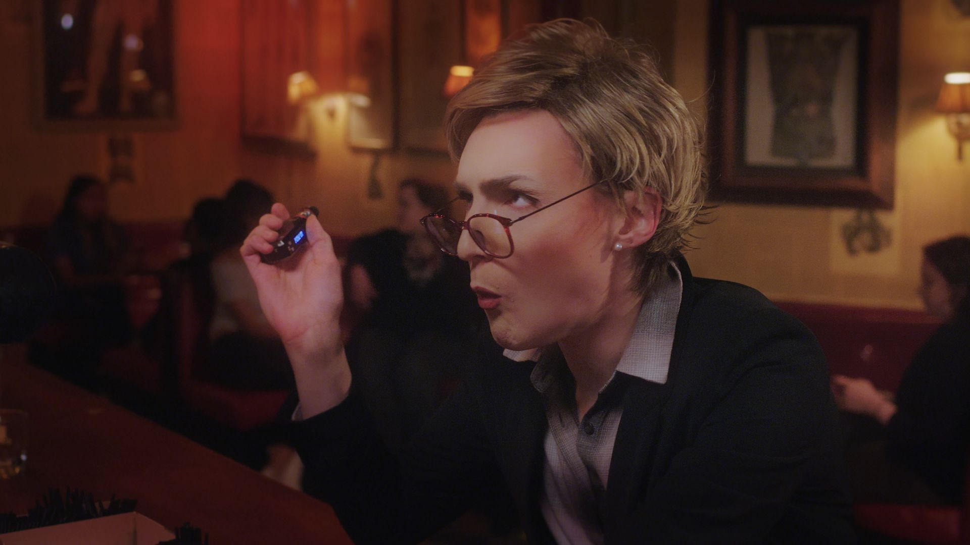 Peter Smith Annette Bening - HD Wallpaper 