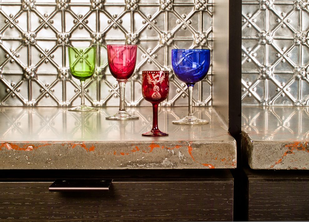 Dc Metro Tin Backsplash With Contemporary Wallpaper - Wine Glass - HD Wallpaper 