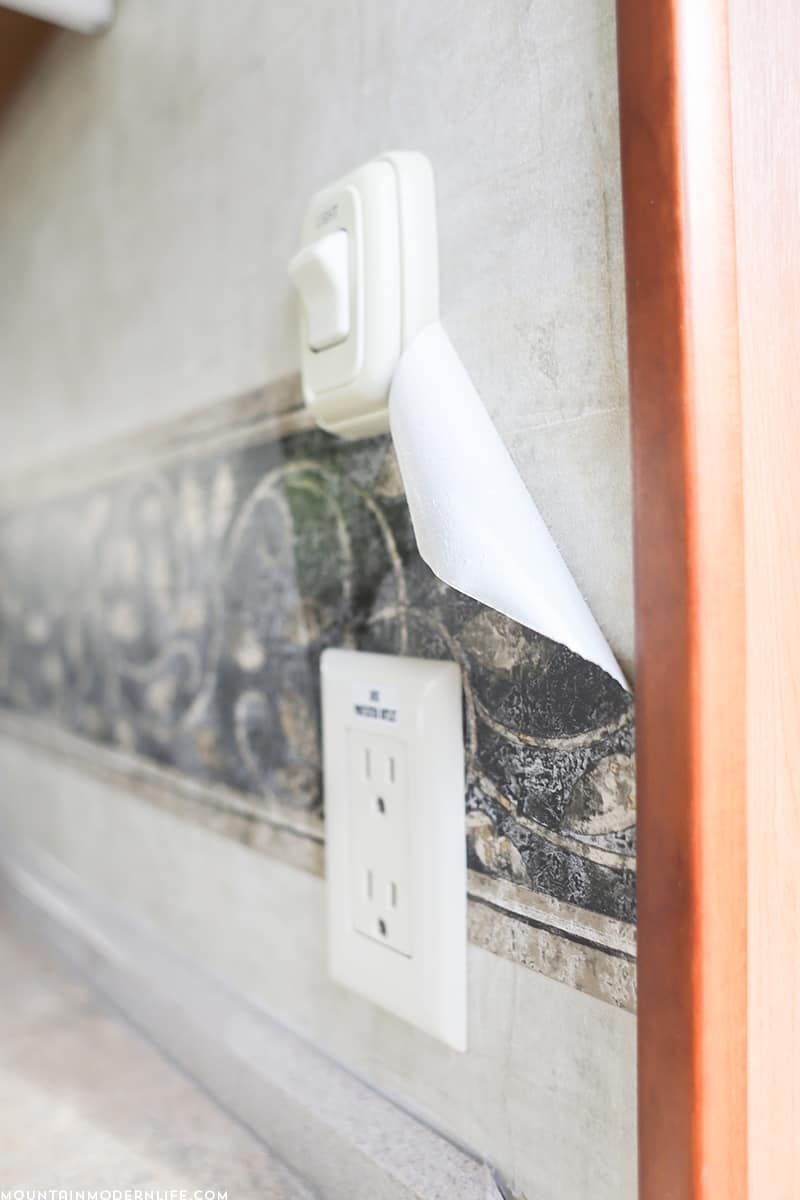 Ready To Remove The Outdated Wallpaper Border In Your - Wood - HD Wallpaper 