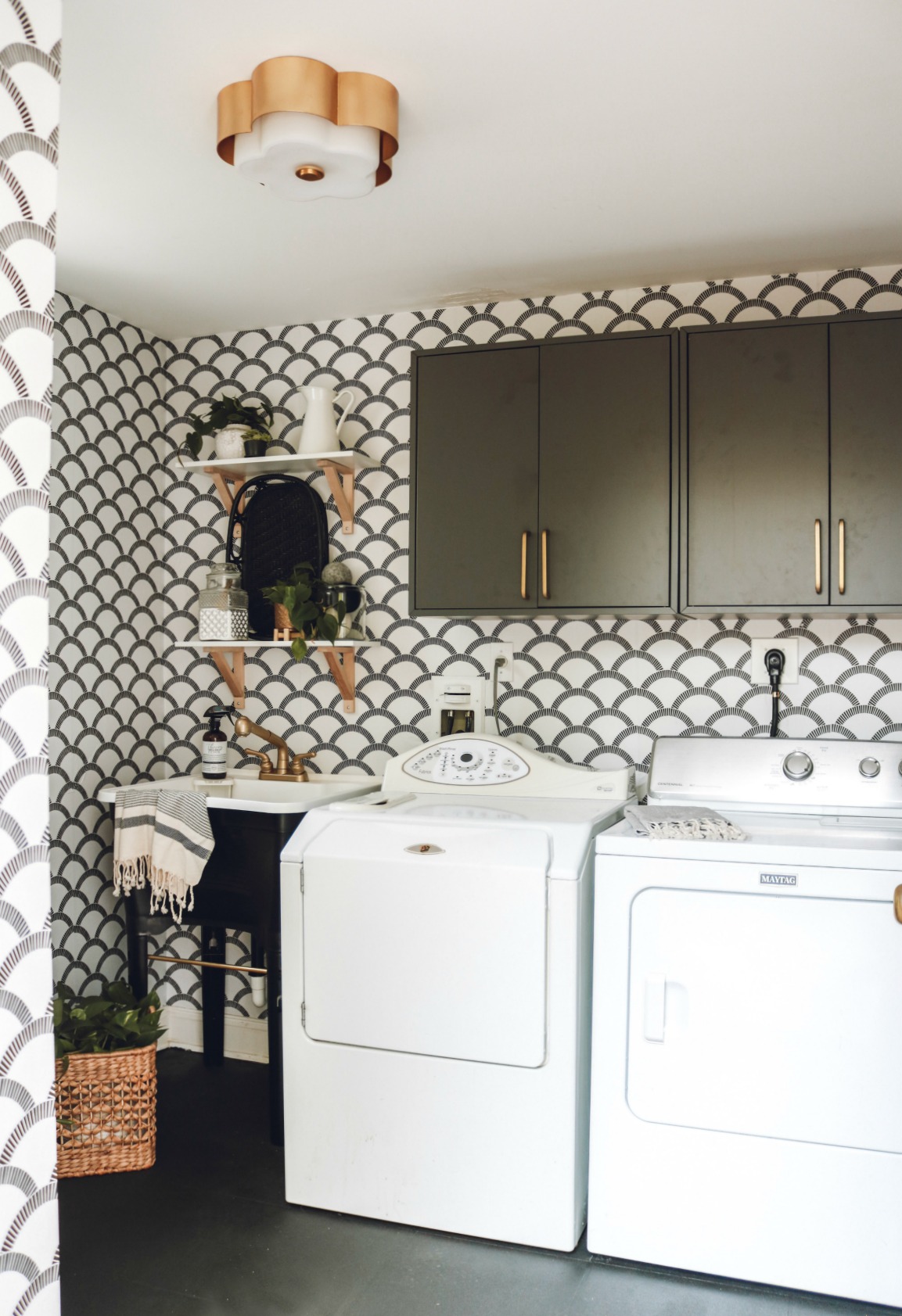 Laundry Room Makeover Peel And Stick - HD Wallpaper 