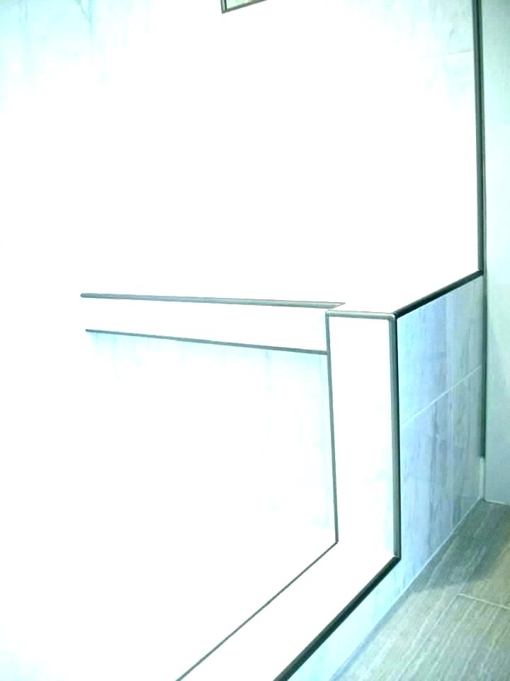 Bathroom Tiles White Trim - HD Wallpaper 