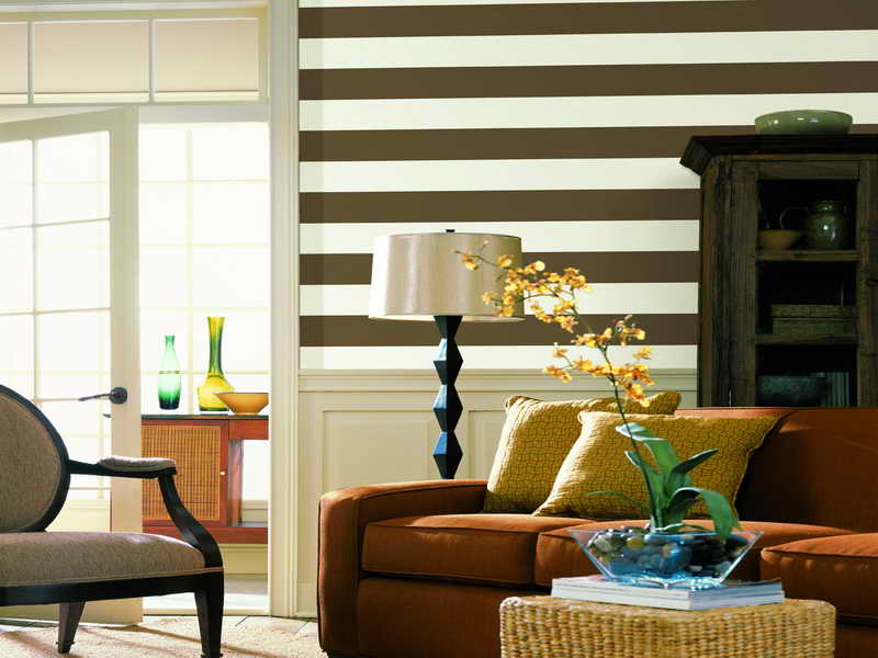 Riscas Castanhas E Brancas Na Parede - HD Wallpaper 